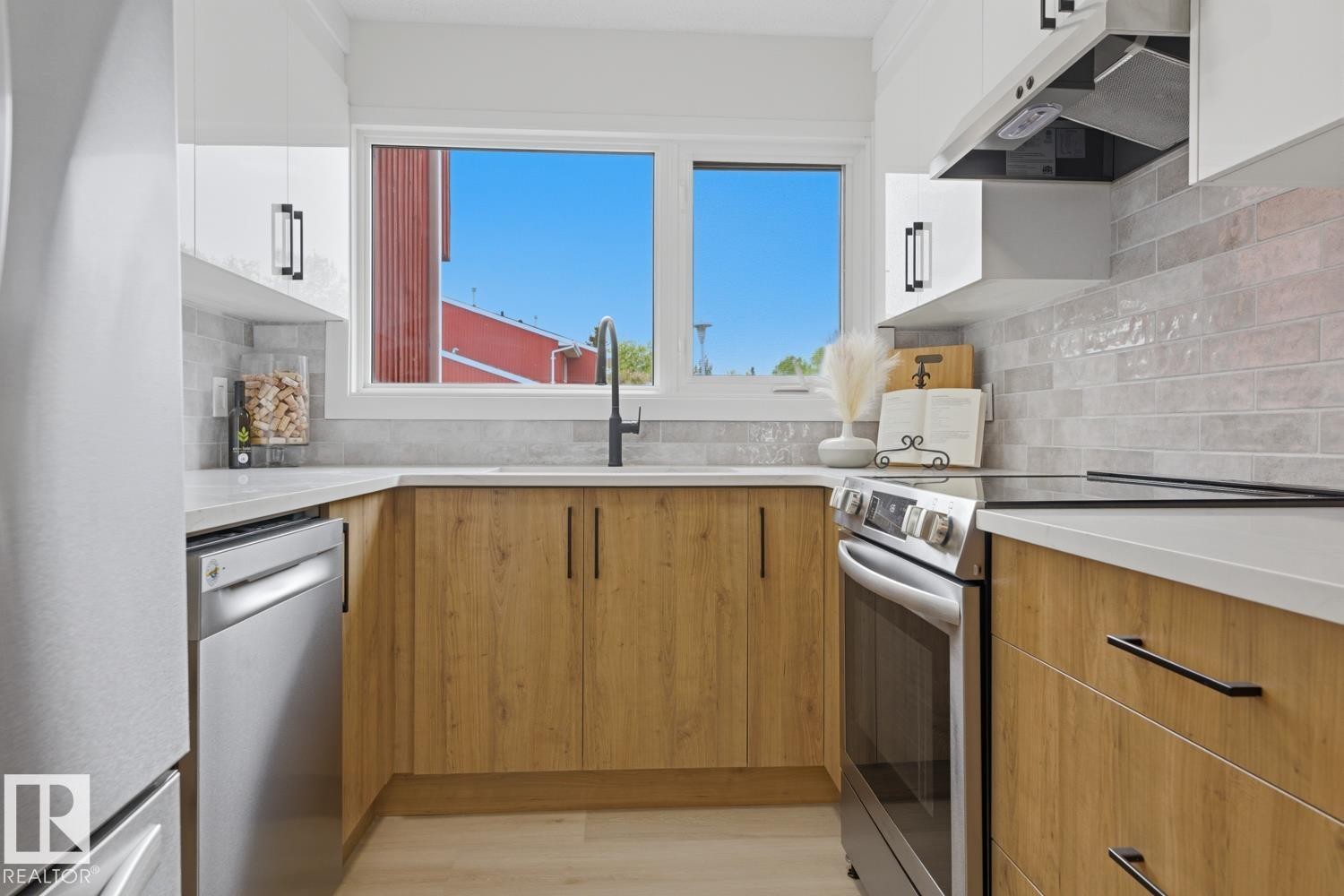 10684 Beaumaris Road, Edmonton, AB