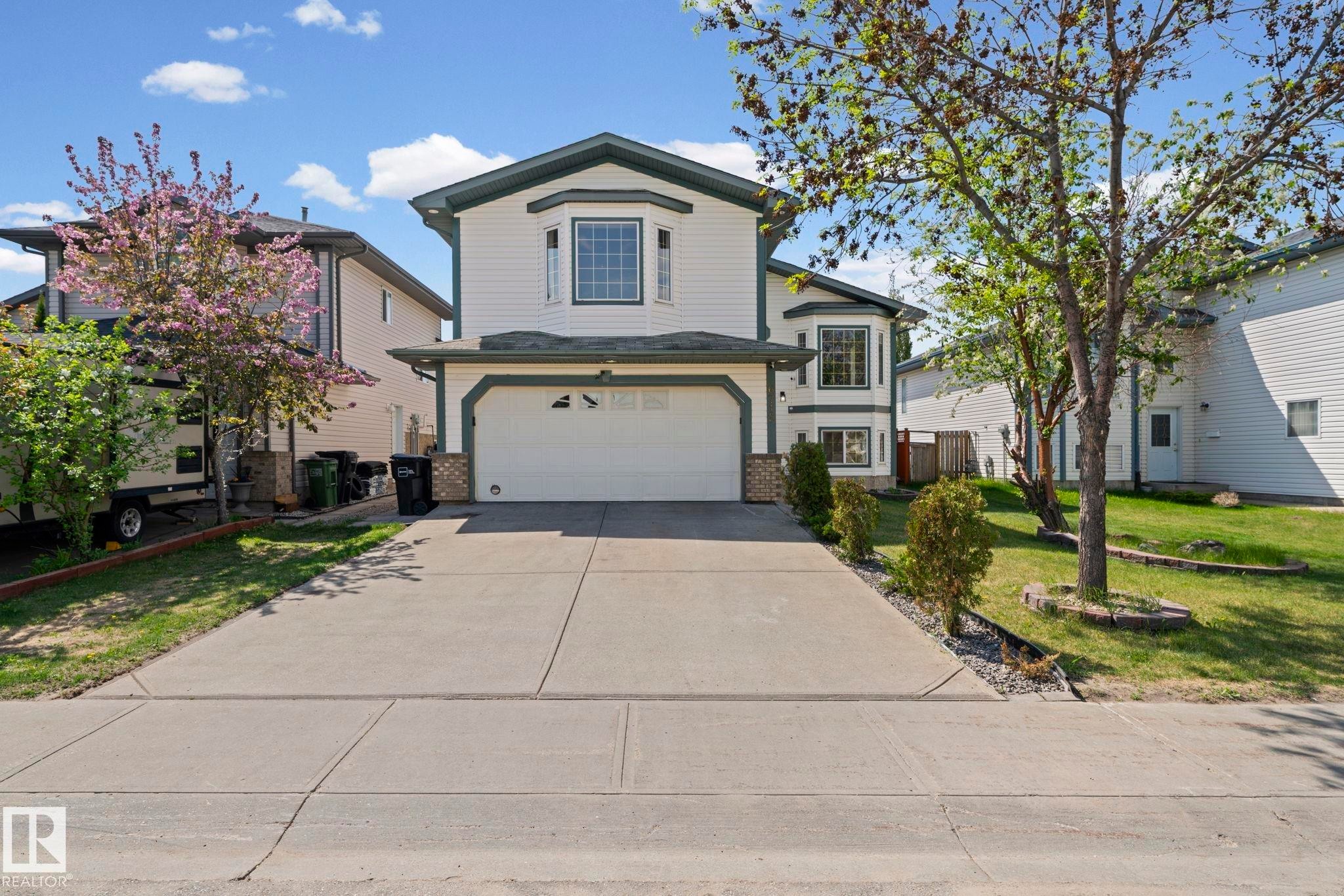 6715 165 Avenue, Edmonton, AB