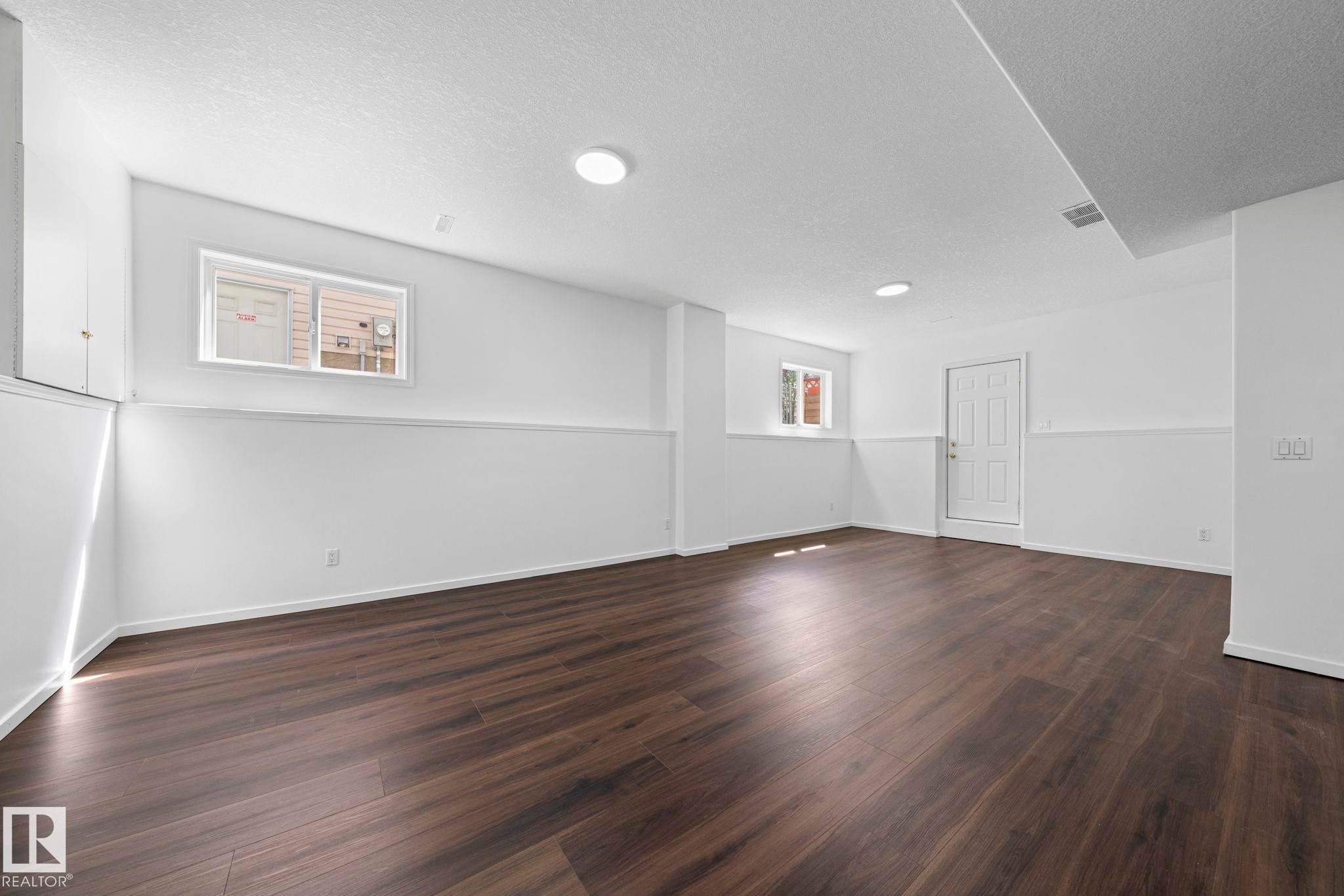 6715 165 Avenue, Edmonton, AB