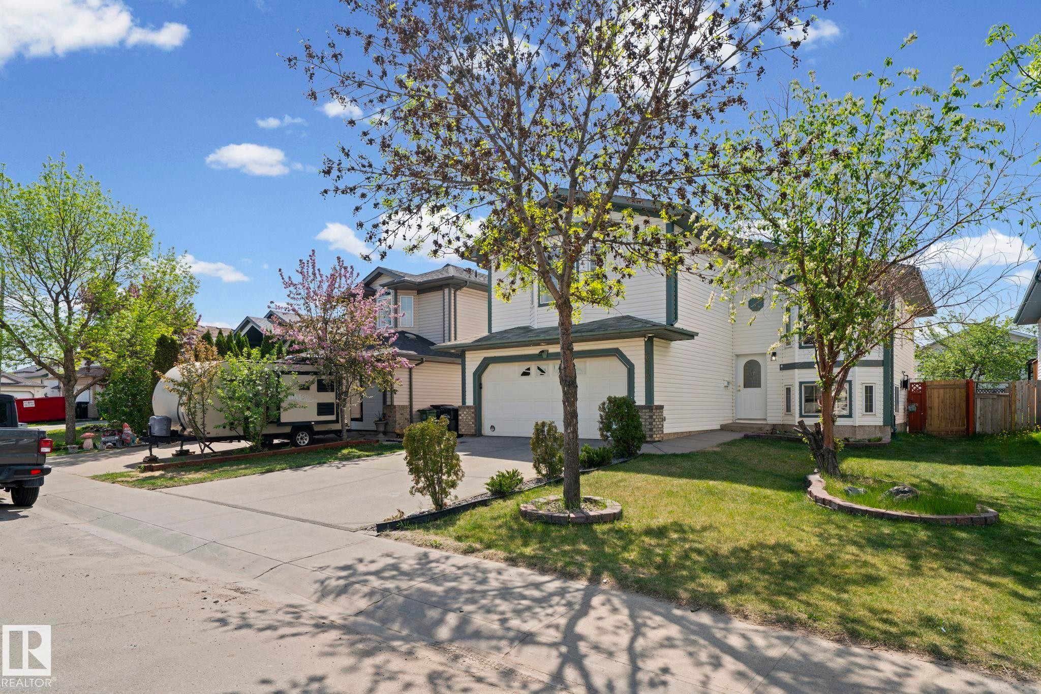 6715 165 Avenue, Edmonton, AB