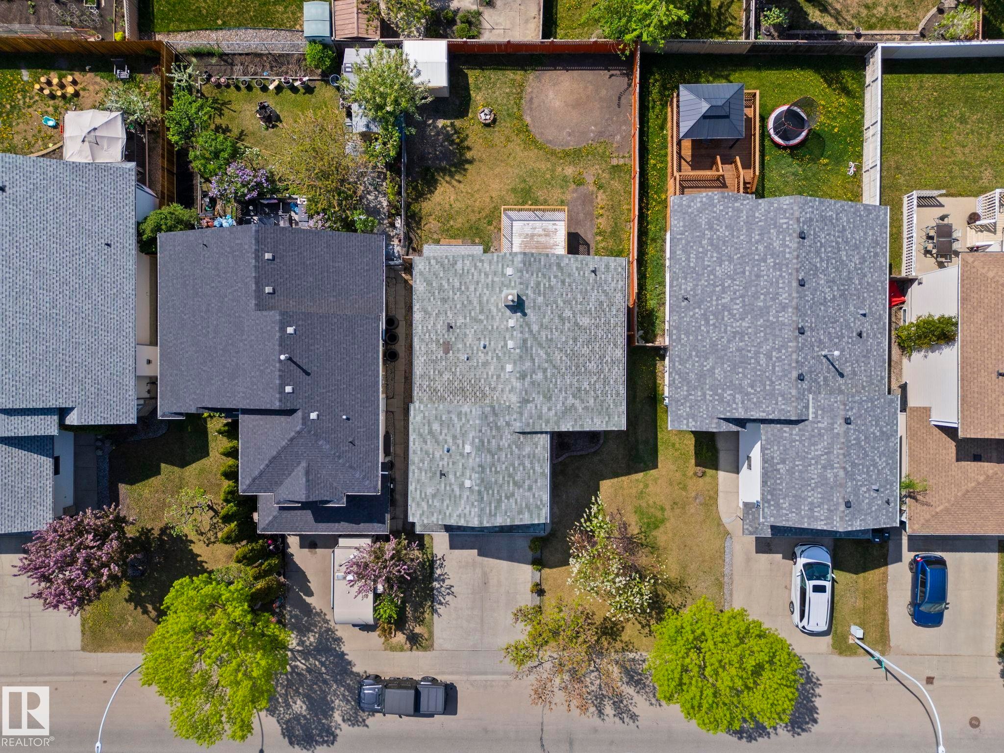 6715 165 Avenue, Edmonton, AB