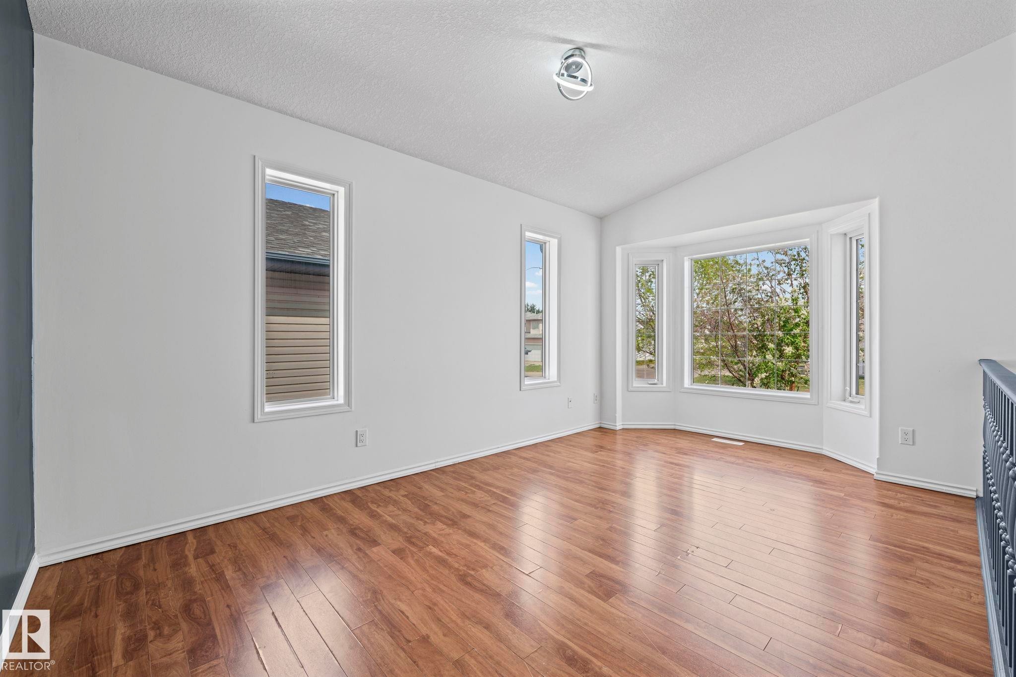 6715 165 Avenue, Edmonton, AB