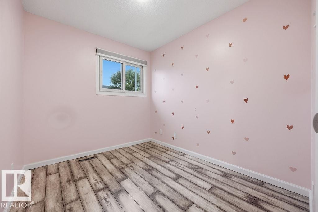 14516 20 Street, Edmonton, AB