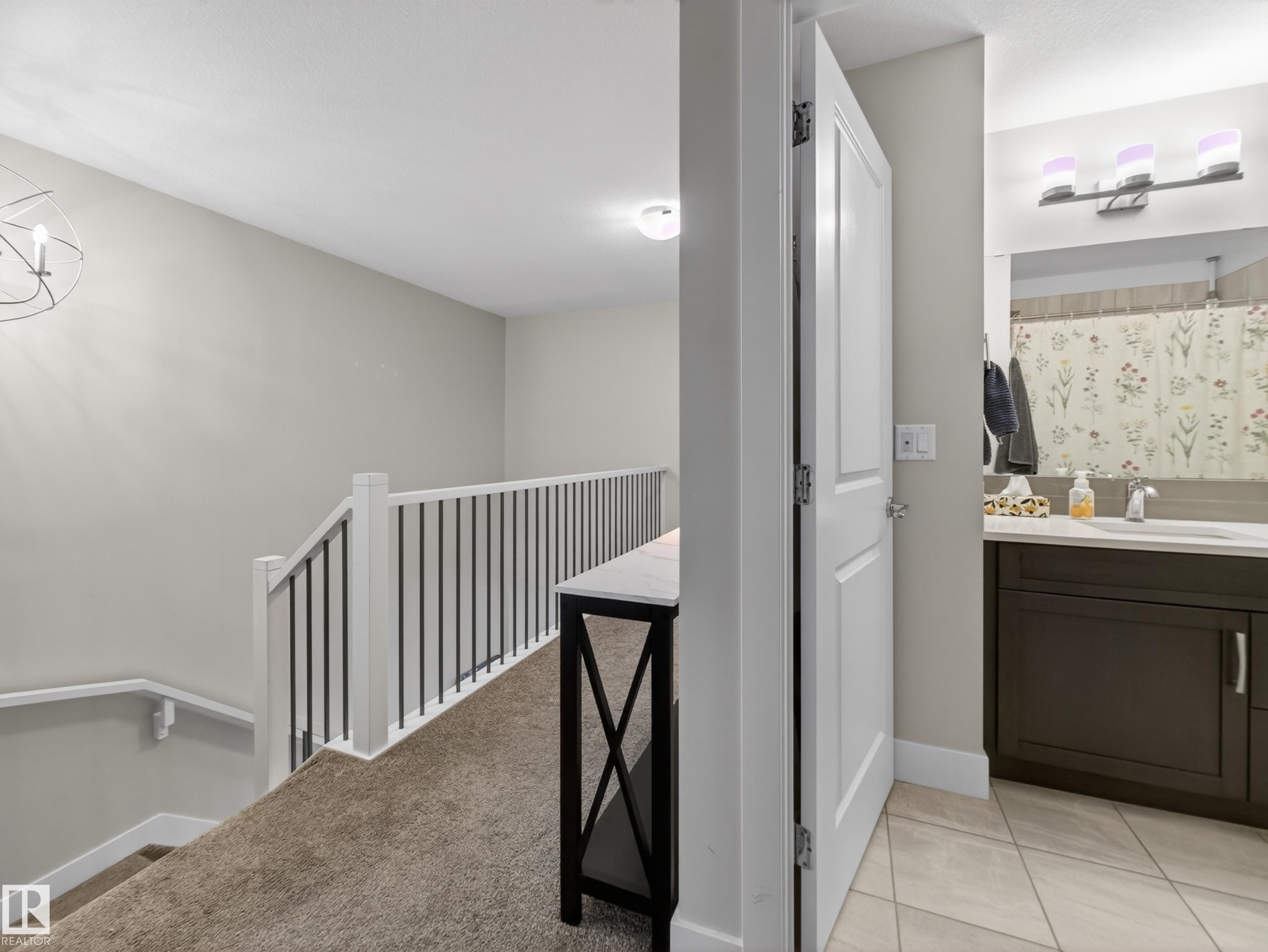 17 Amesbury Wynd, Sherwood Park, AB