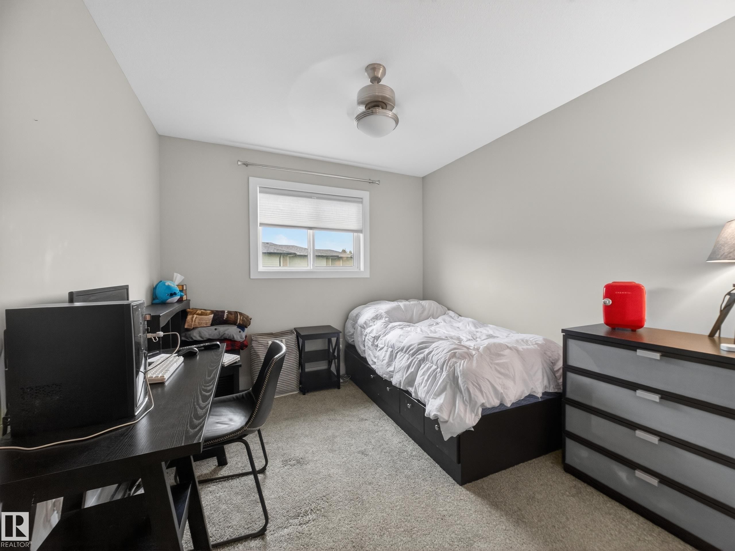 17 Amesbury Wynd, Sherwood Park, AB