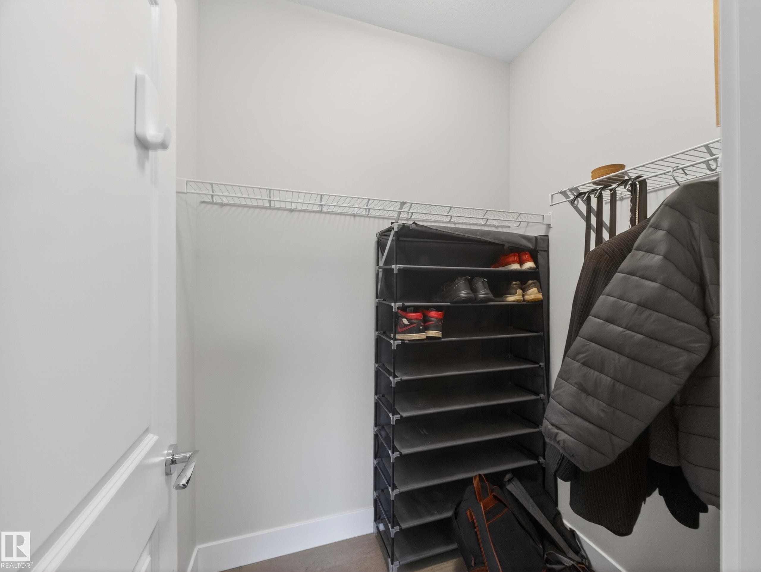 17 Amesbury Wynd, Sherwood Park, AB