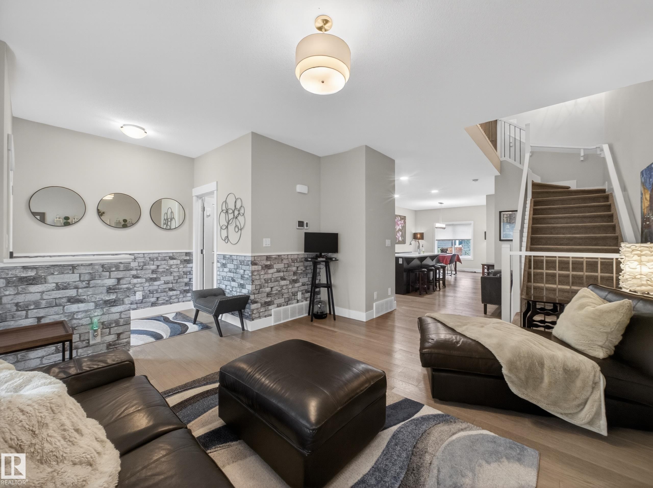 17 Amesbury Wynd, Sherwood Park, AB