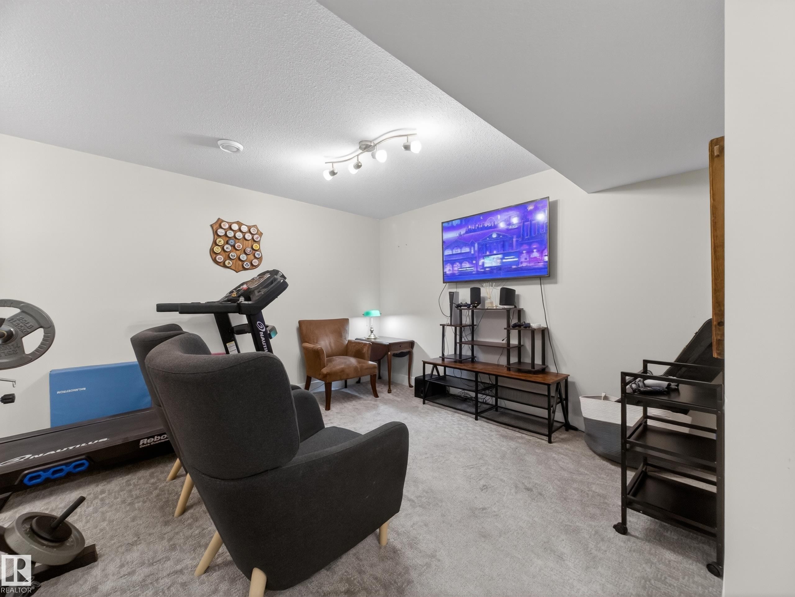 17 Amesbury Wynd, Sherwood Park, AB