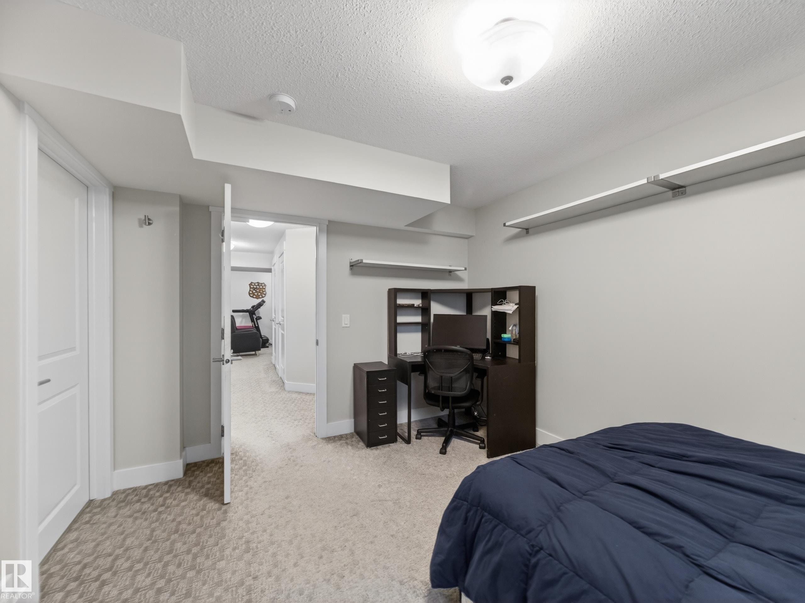 17 Amesbury Wynd, Sherwood Park, AB