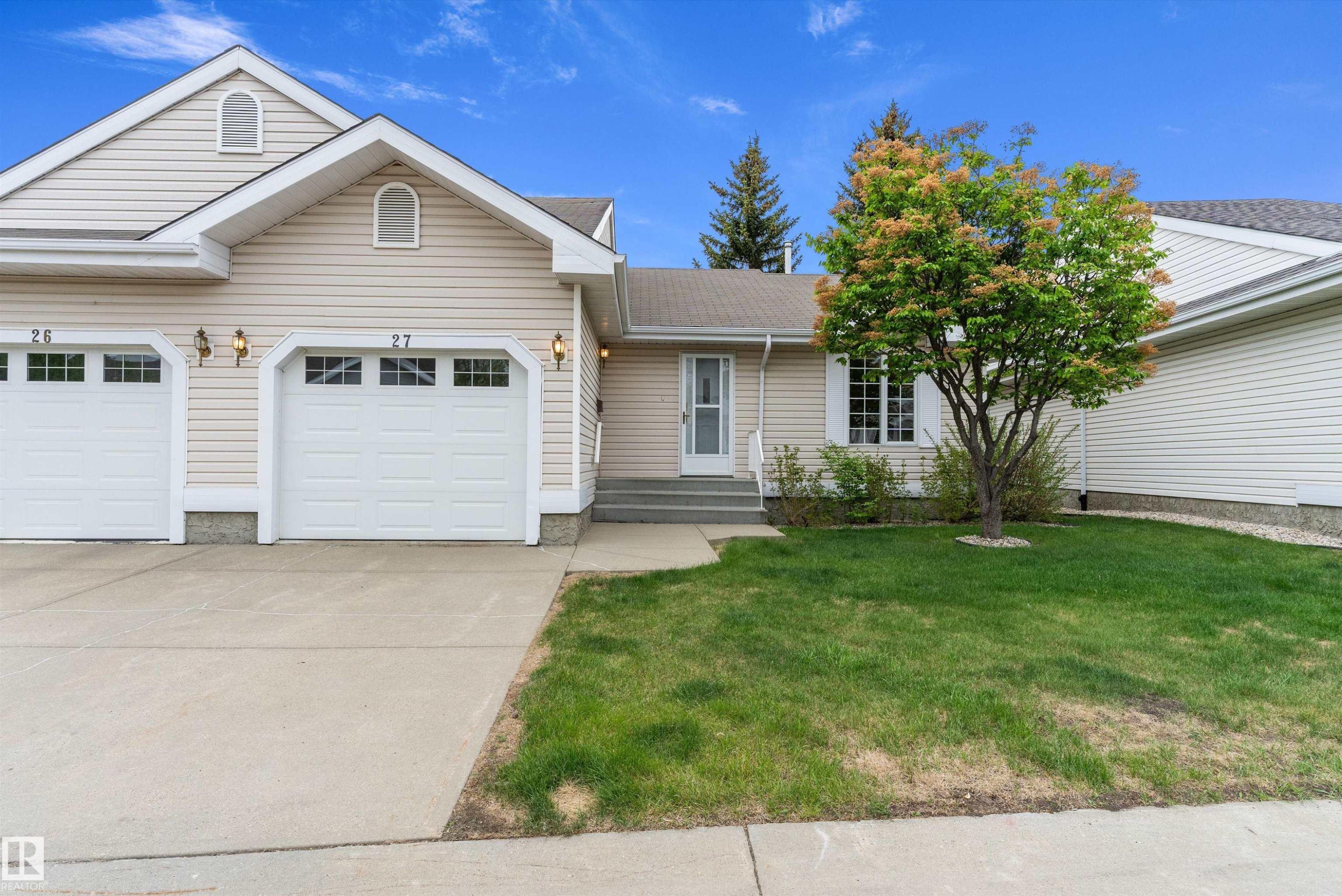 27 13217 155 Avenue, Edmonton, AB - Outdoor With Facade