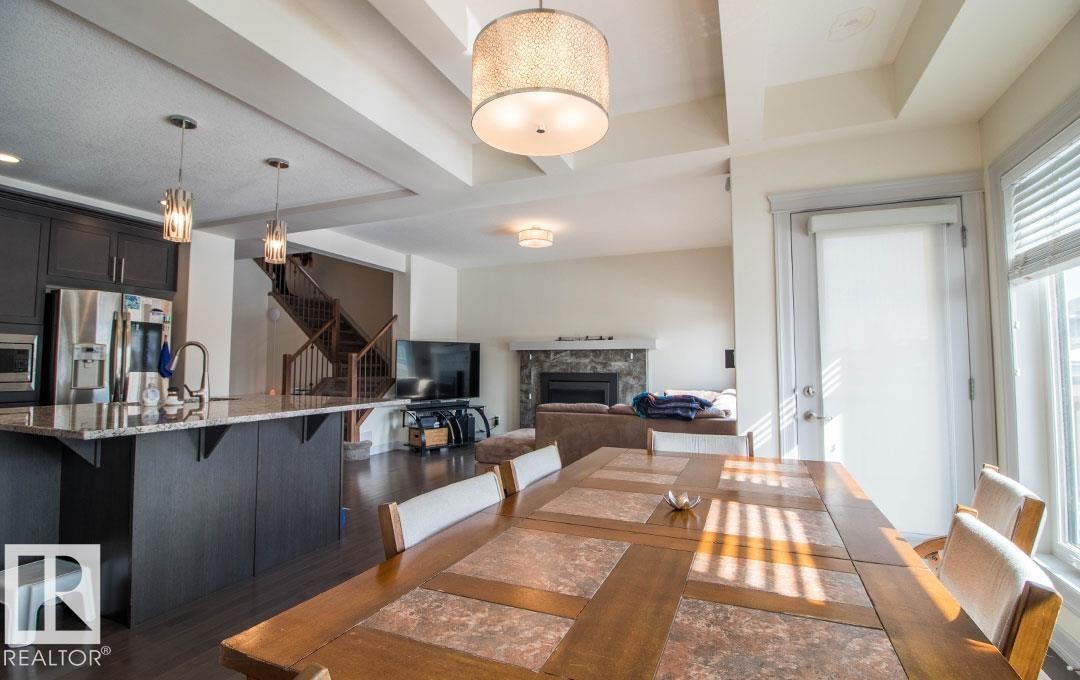 13855 143 Avenue Nw, Edmonton, AB - Indoor