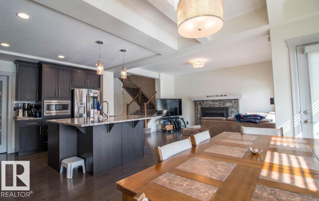 13855 143 Avenue Nw, Edmonton, AB - Indoor With Fireplace