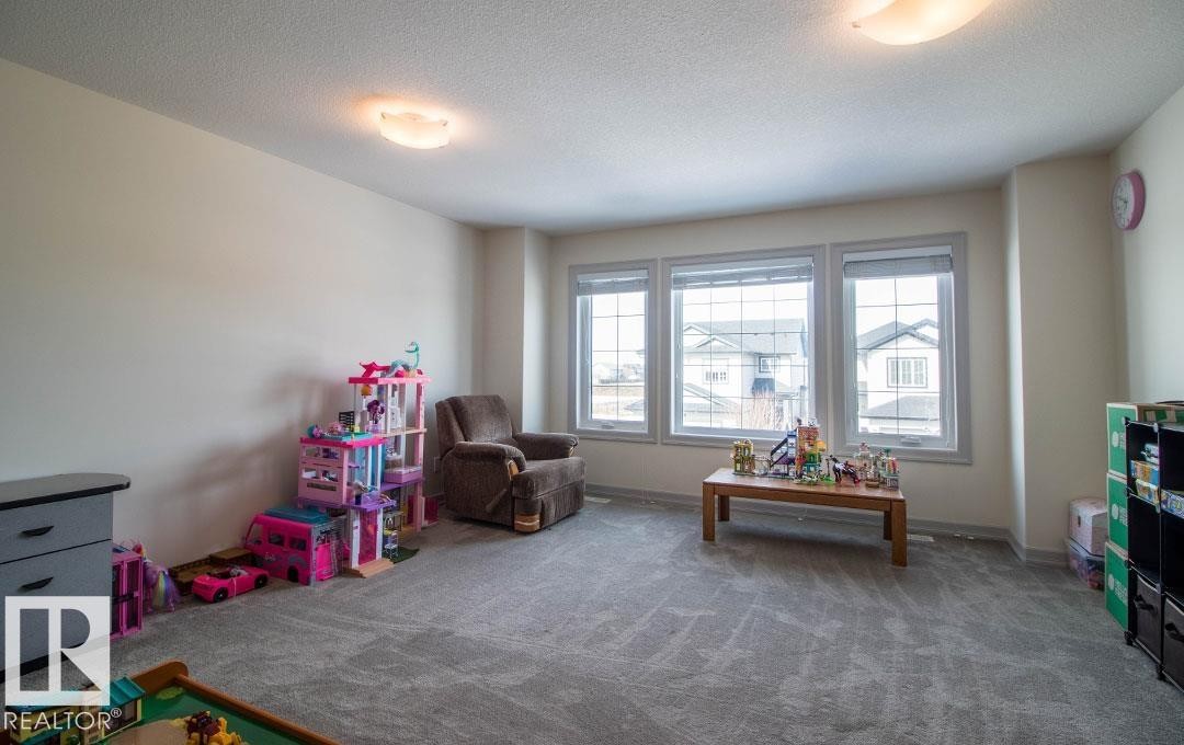 13855 143 Avenue Nw, Edmonton, AB - Indoor