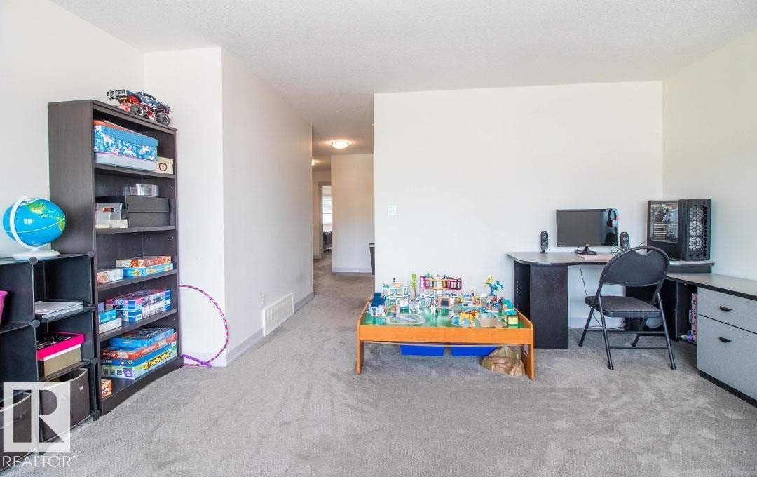 13855 143 Avenue Nw, Edmonton, AB - Indoor