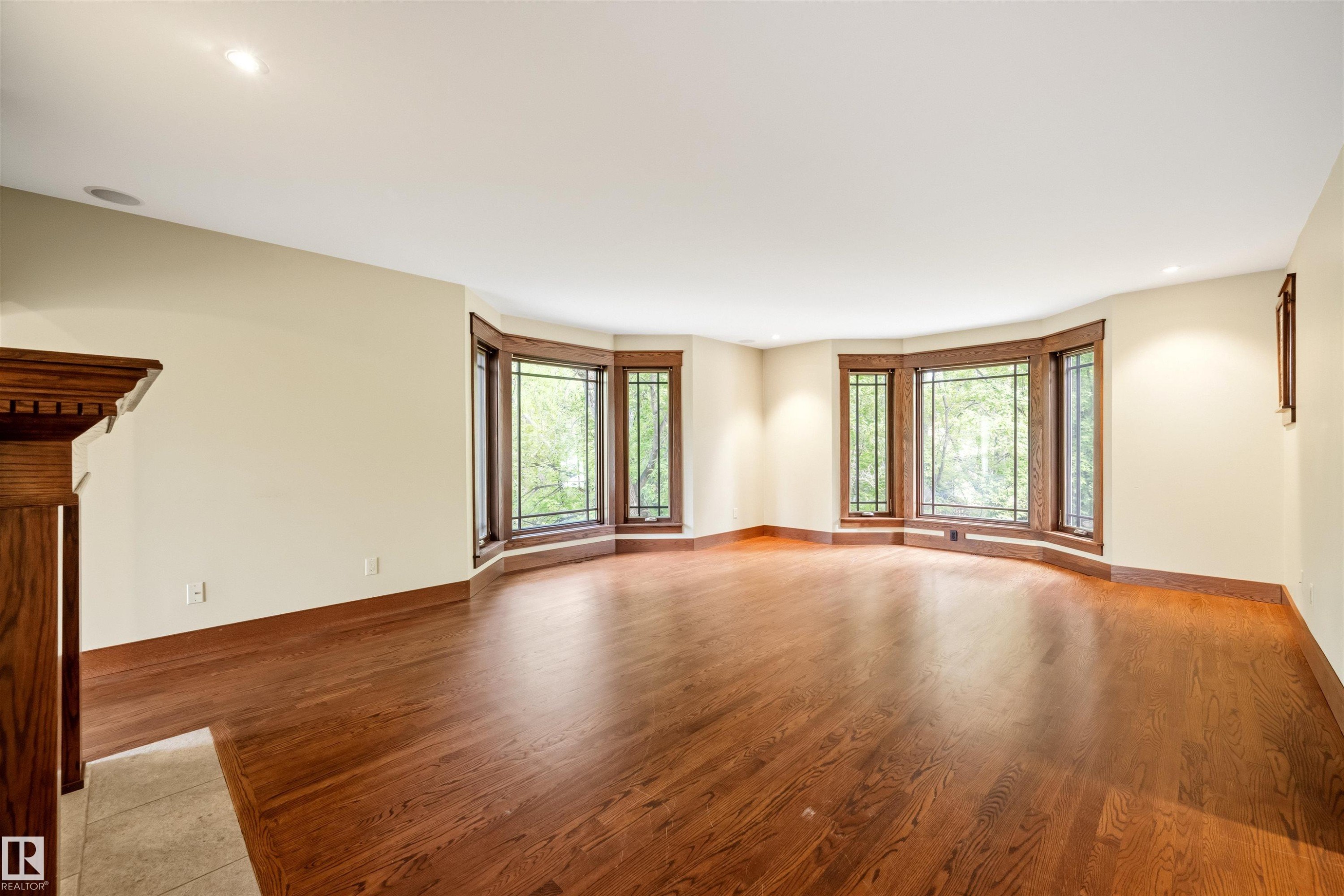 9652 86 Avenue, Edmonton, AB