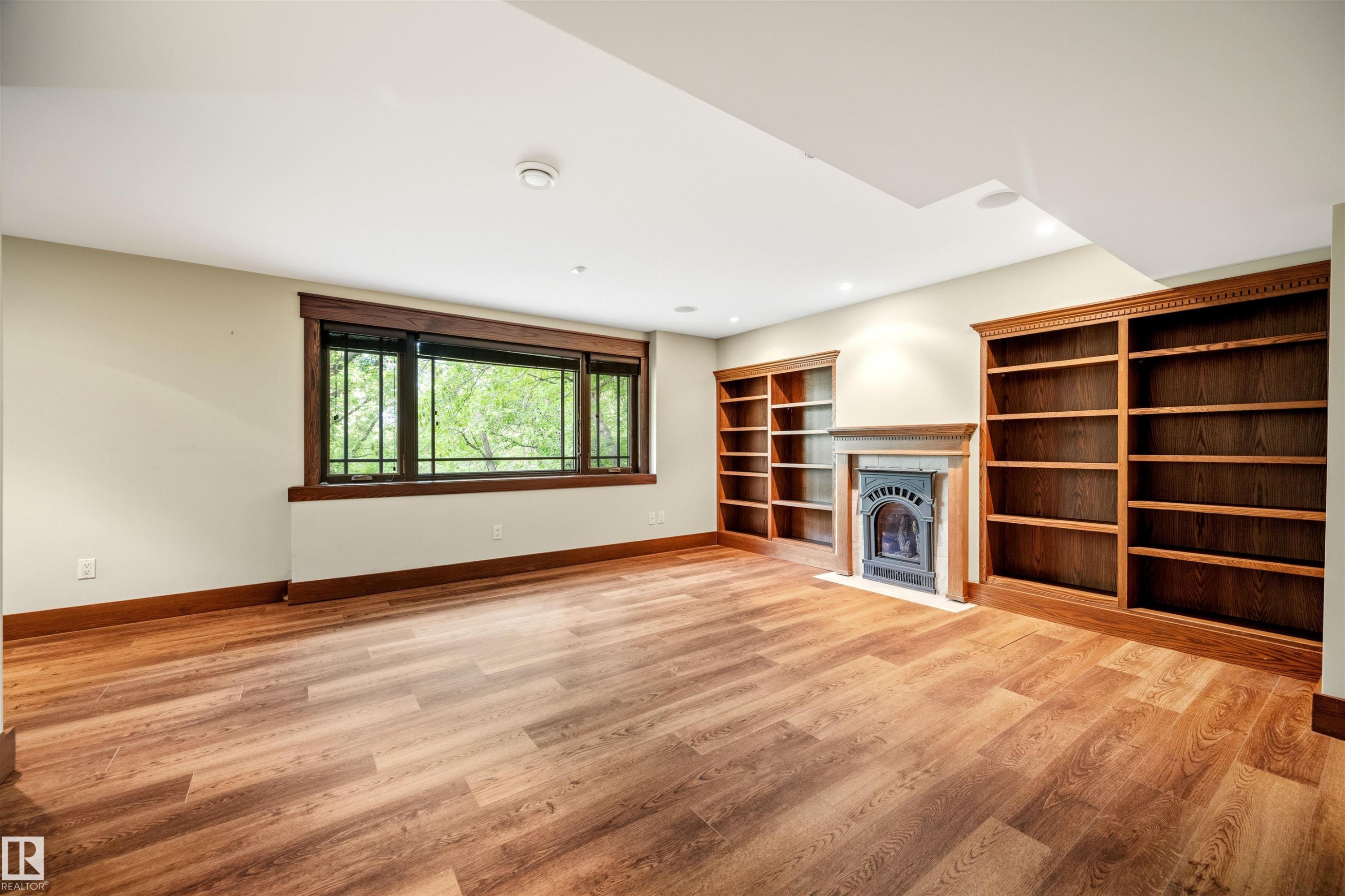 9652 86 Avenue, Edmonton, AB
