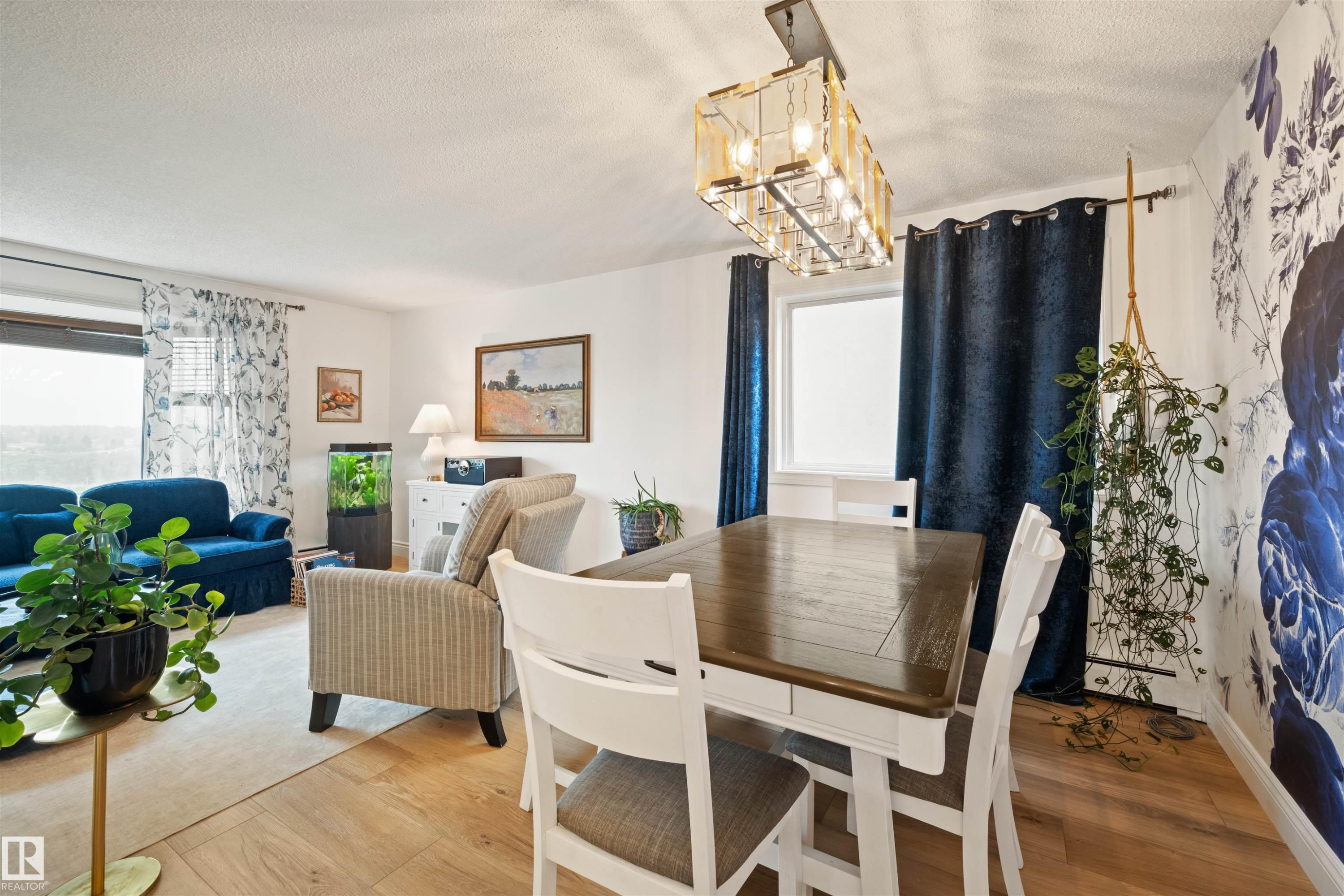 3814 Ada Boulevard, Edmonton, AB