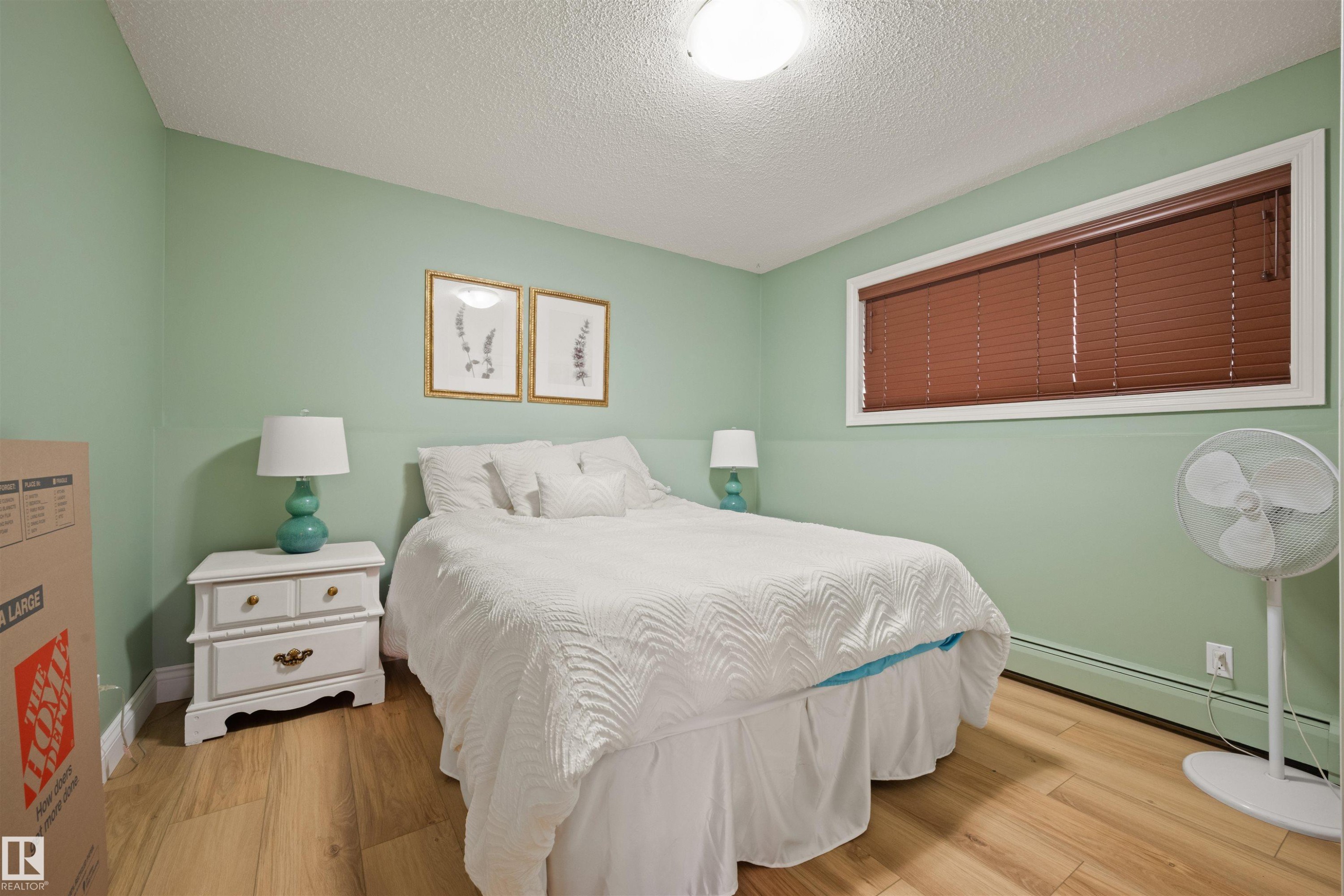 3814 Ada Boulevard, Edmonton, AB