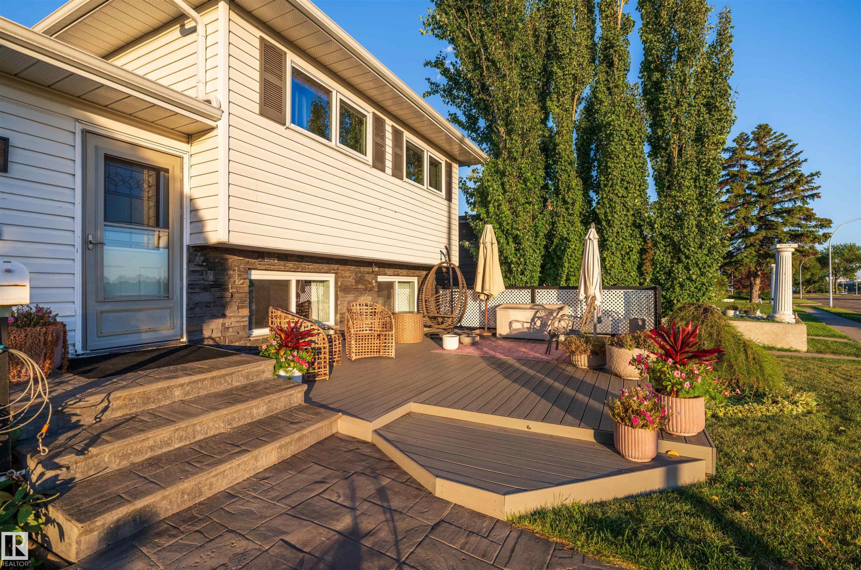 3814 Ada Boulevard, Edmonton, AB