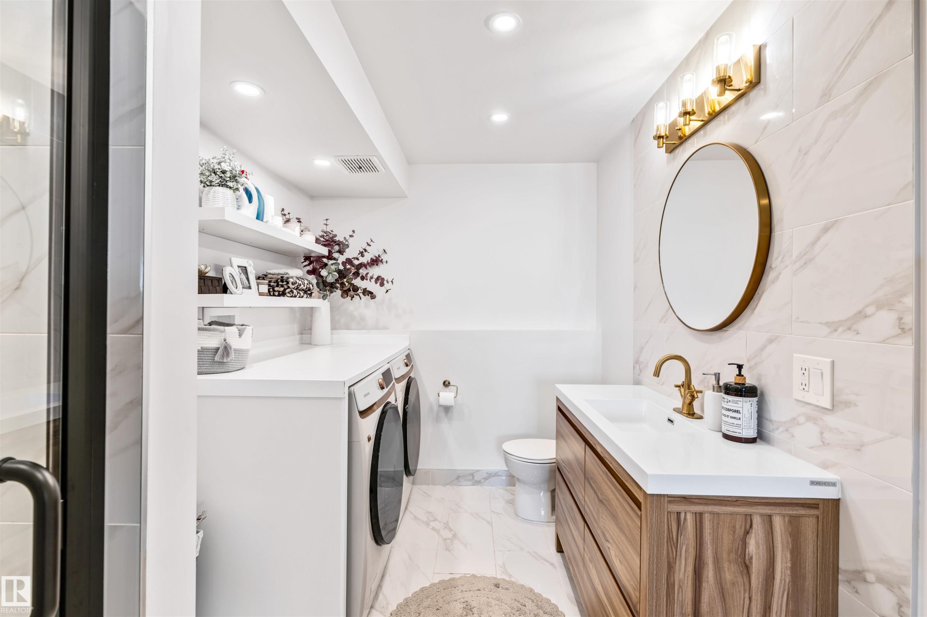 3814 Ada Boulevard, Edmonton, AB
