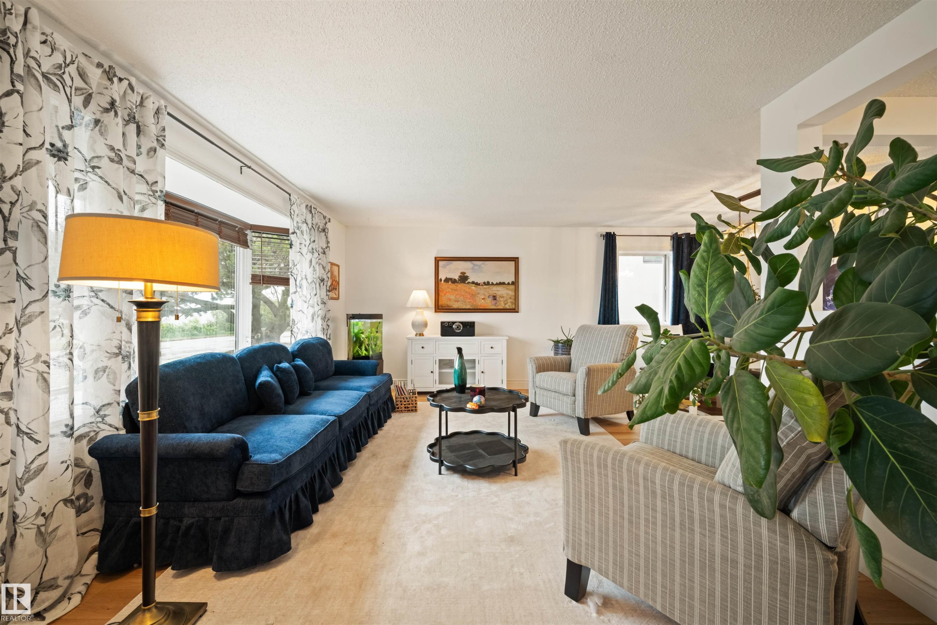 3814 Ada Boulevard, Edmonton, AB