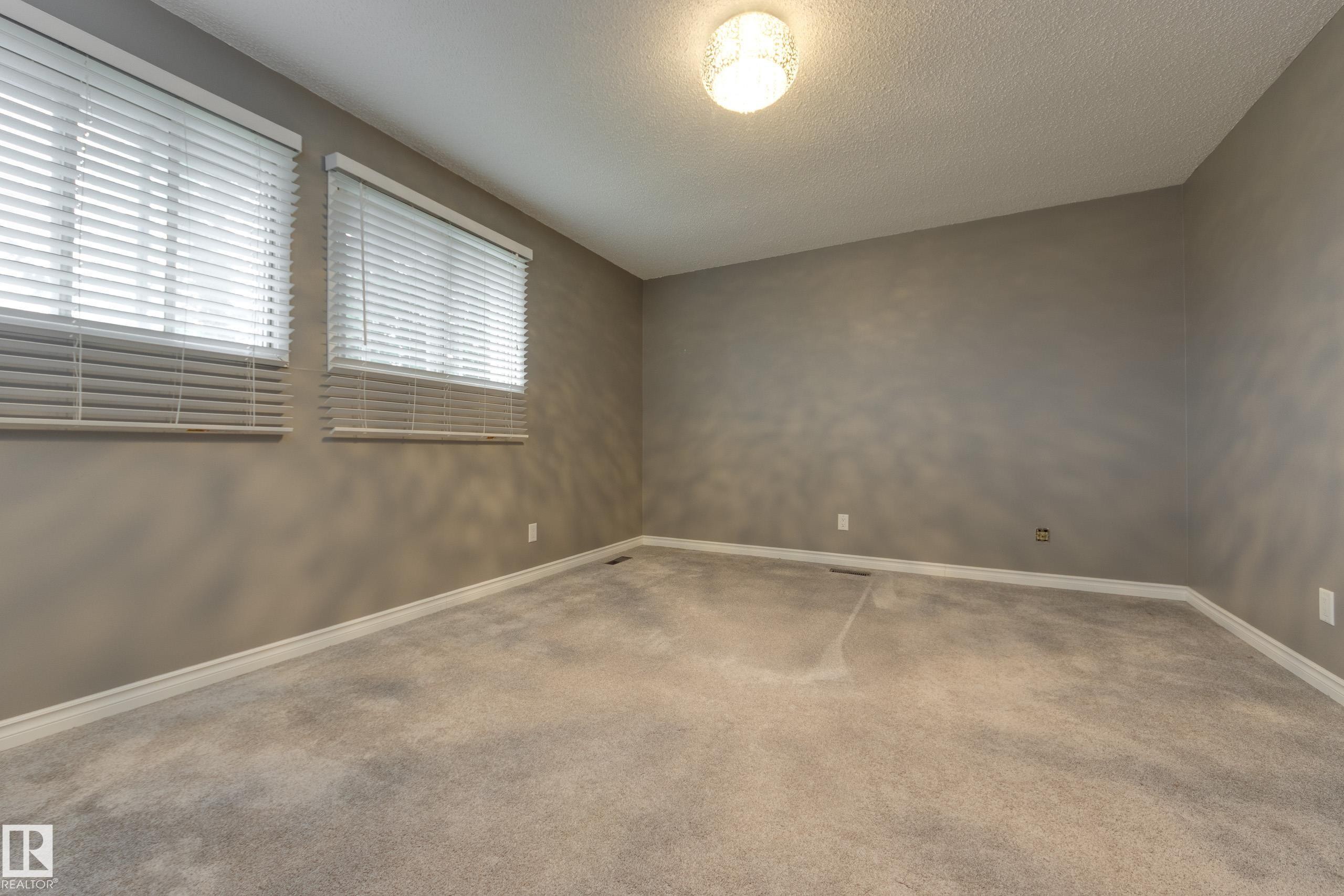 3526 42 Avenue, Edmonton, AB