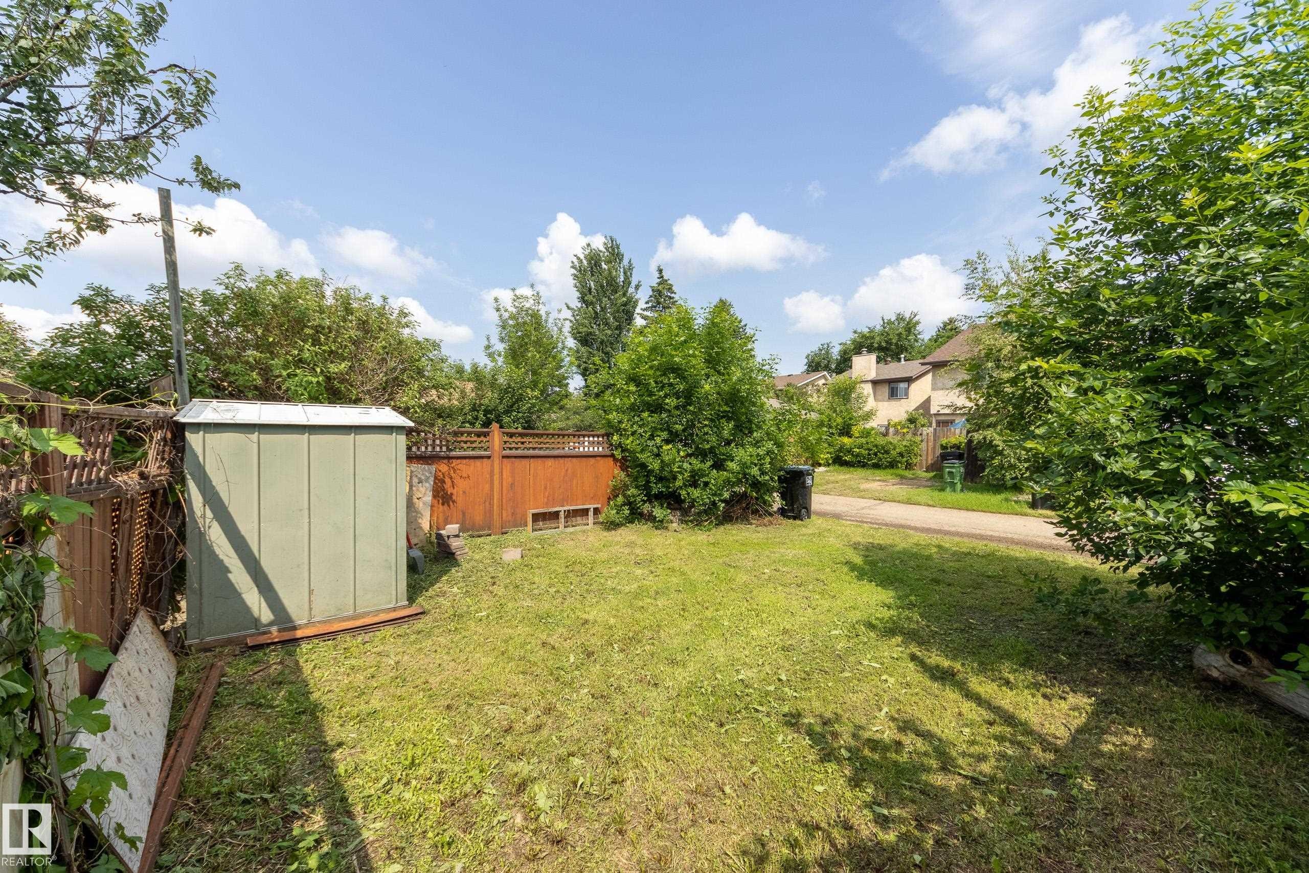 3526 42 Avenue, Edmonton, AB