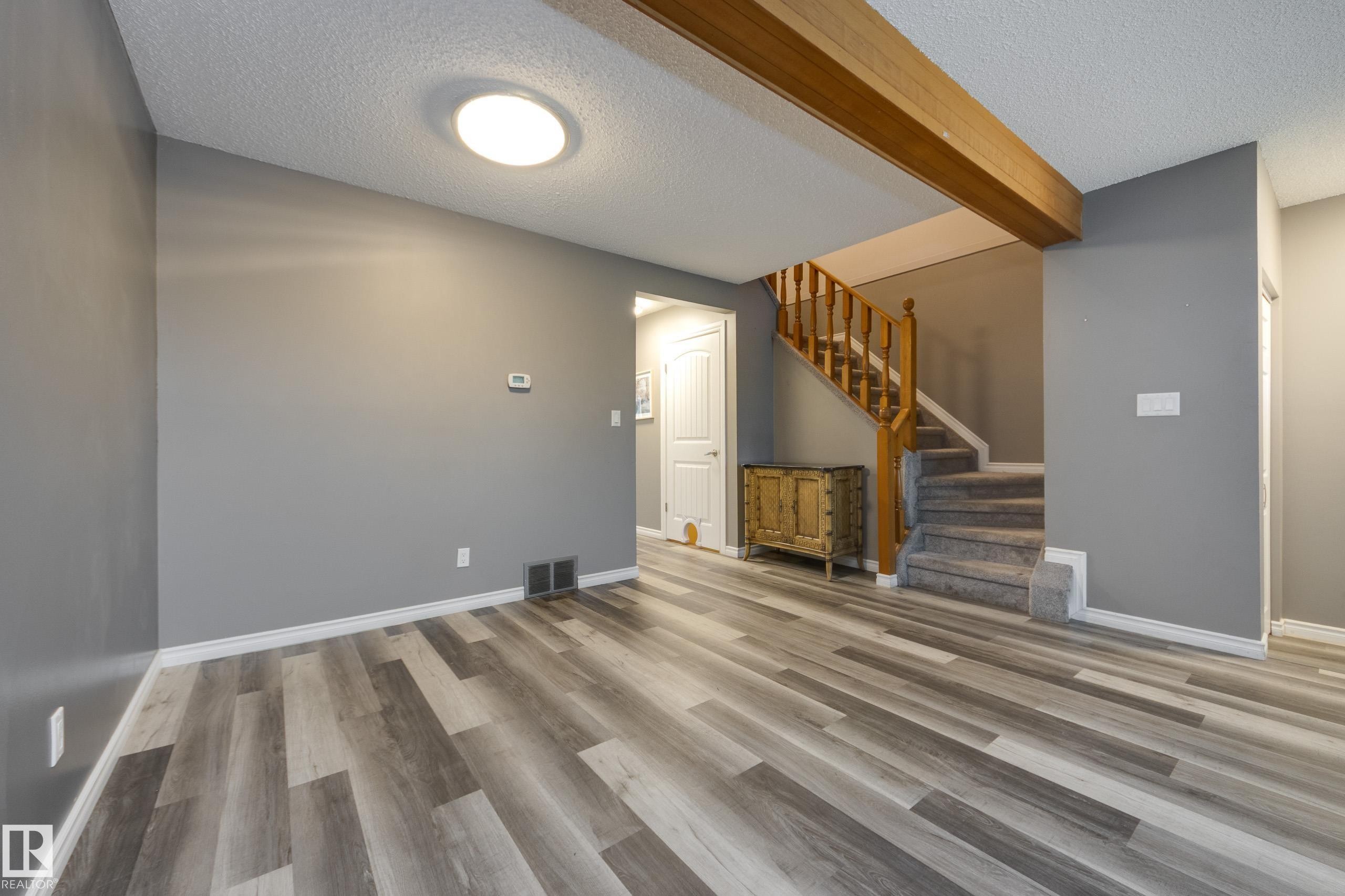 3526 42 Avenue, Edmonton, AB