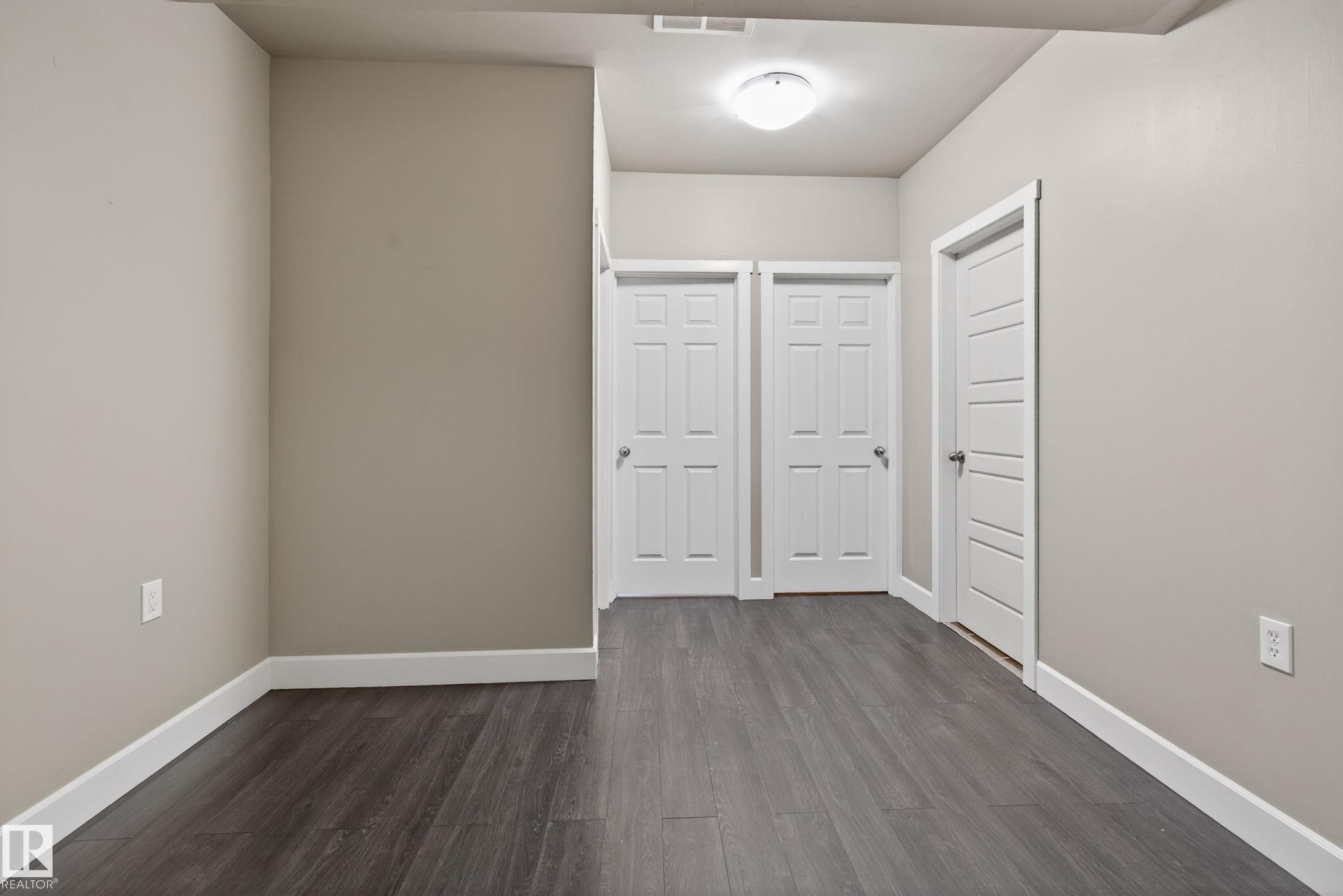 3356 Hilton Crescent, Edmonton, AB - Indoor Photo Showing Other Room