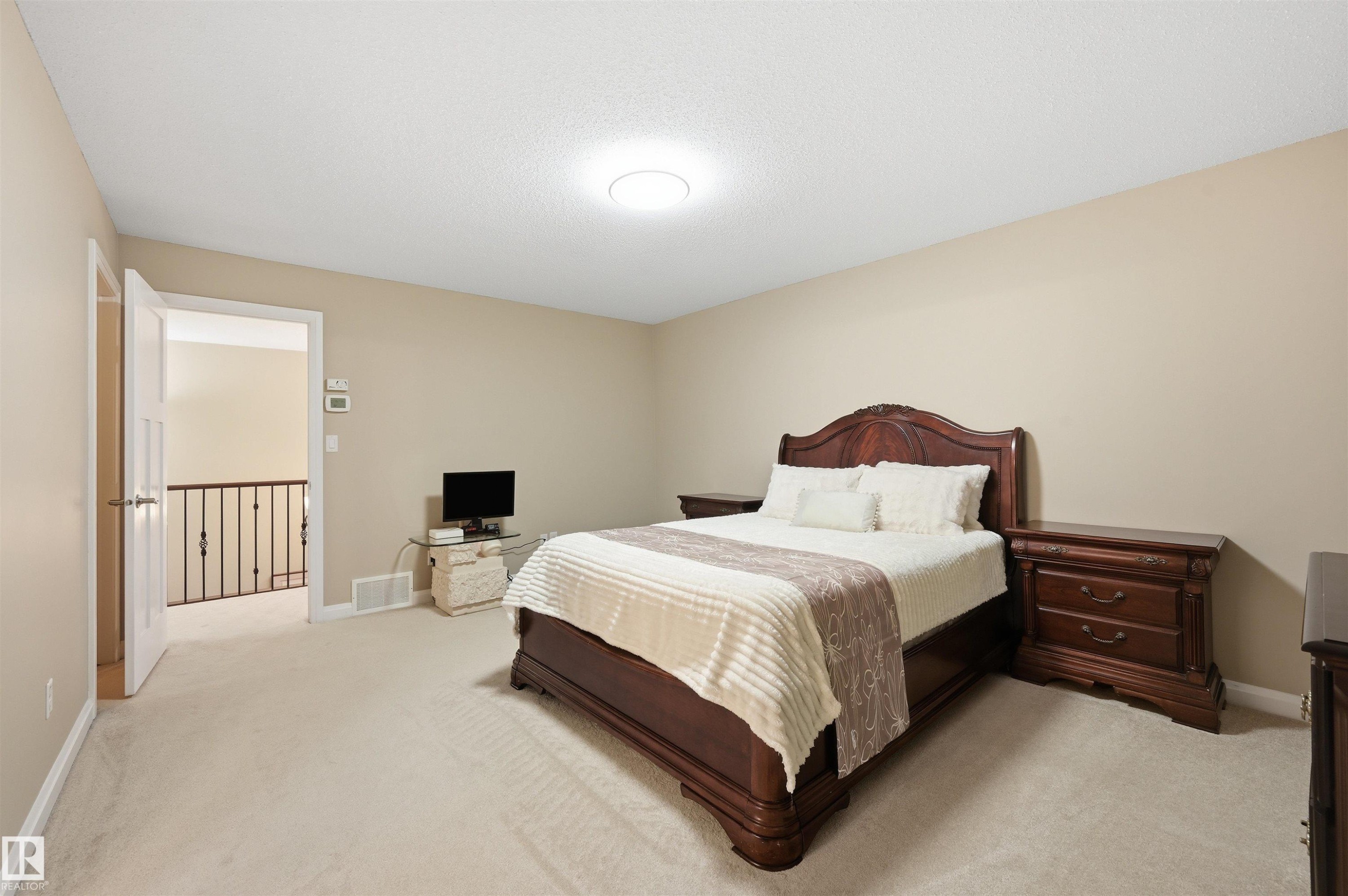 478 Ainslie Crescent, Edmonton, AB