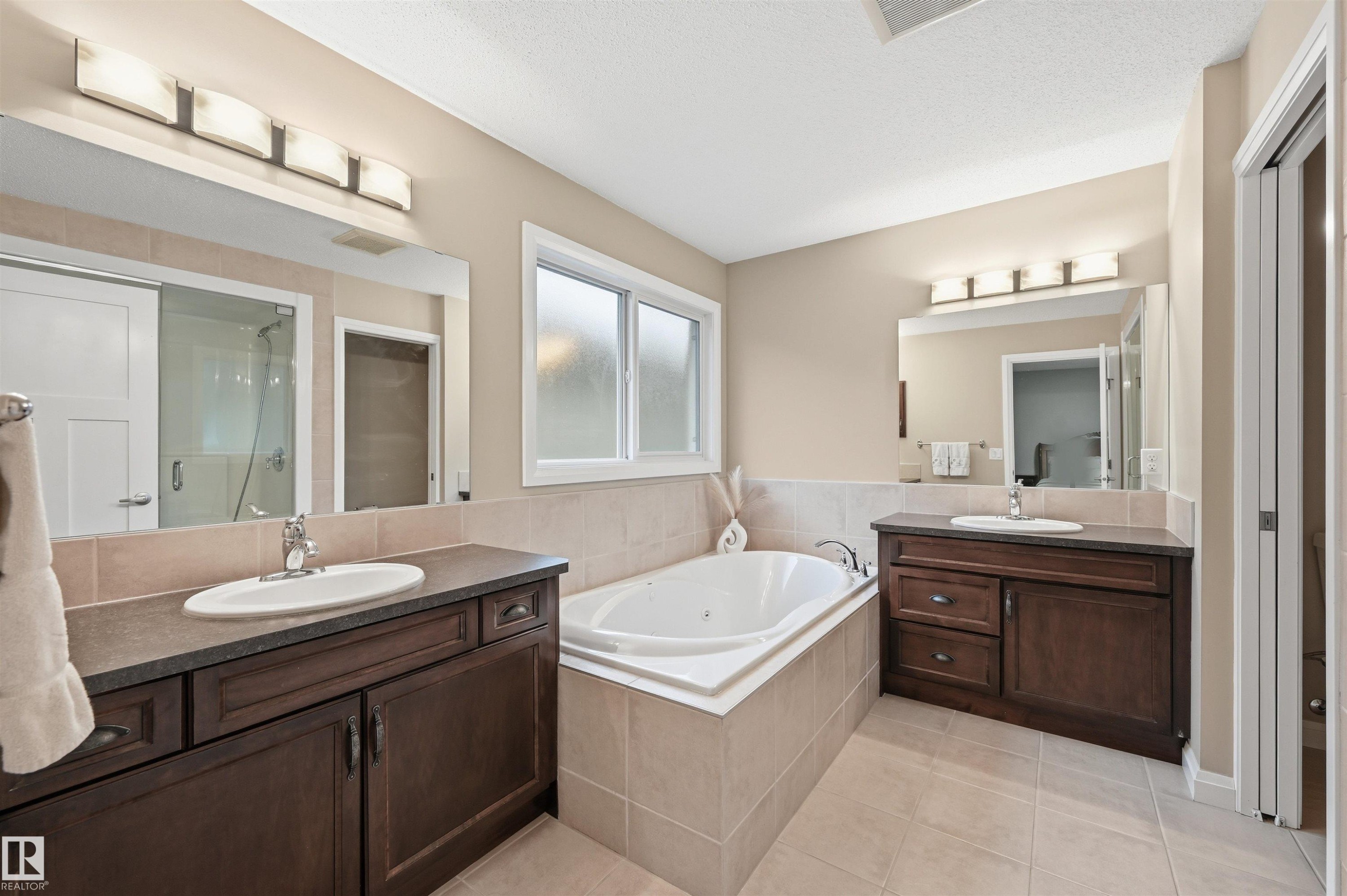 478 Ainslie Crescent, Edmonton, AB