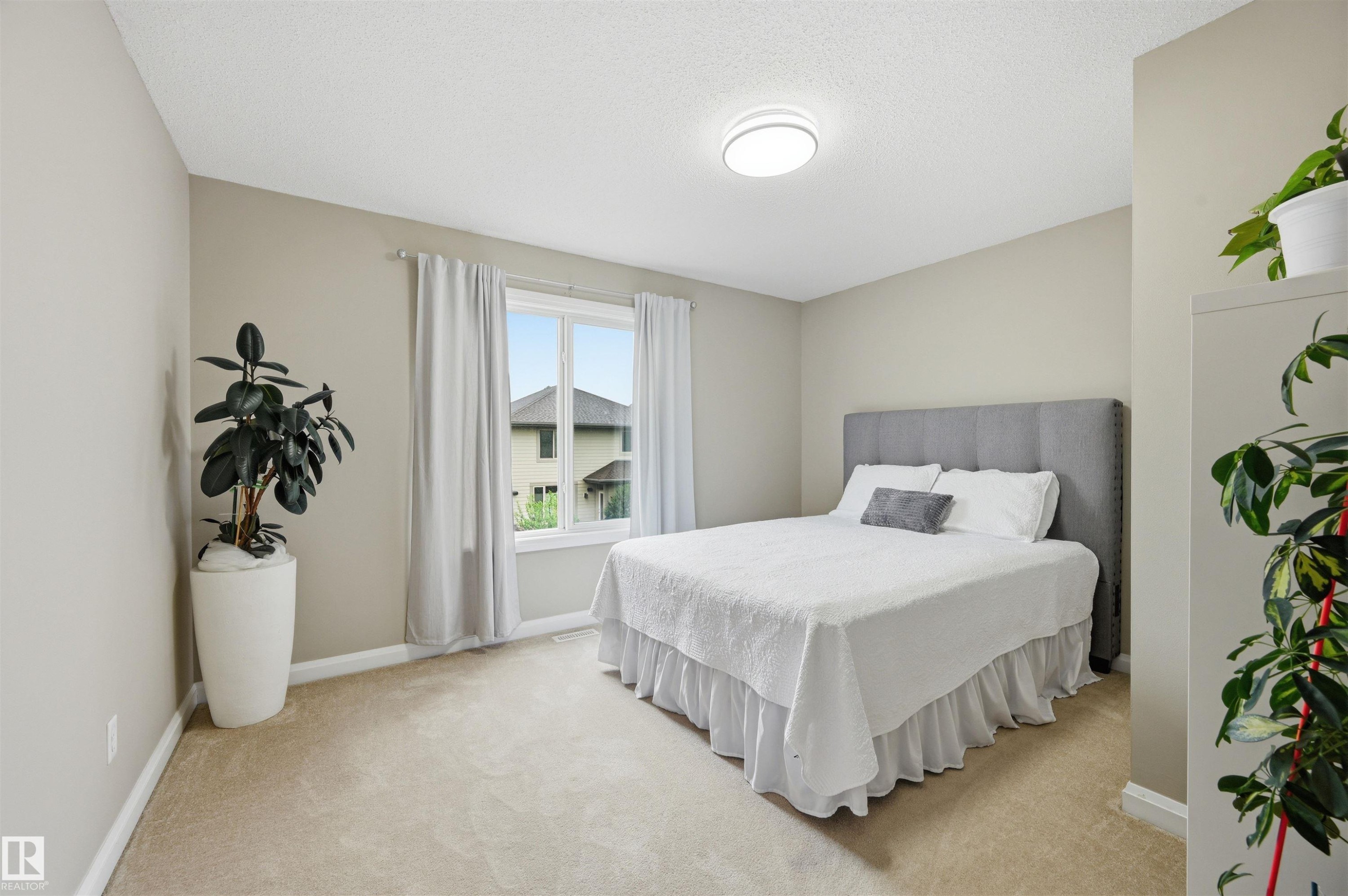 478 Ainslie Crescent, Edmonton, AB