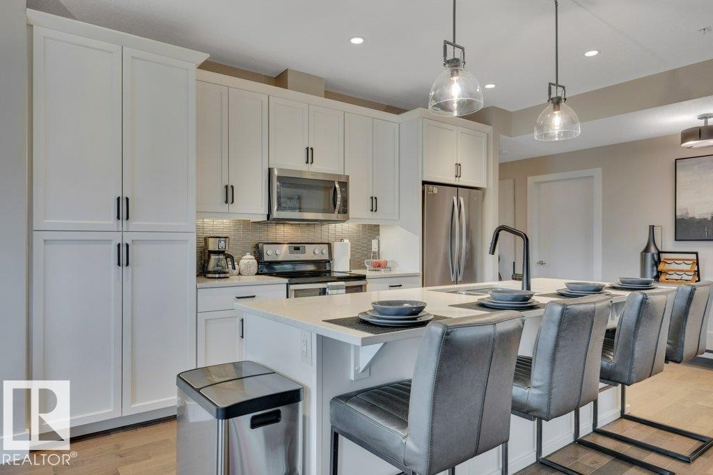 223 11074 Ellerslie Road Sw, Edmonton, AB