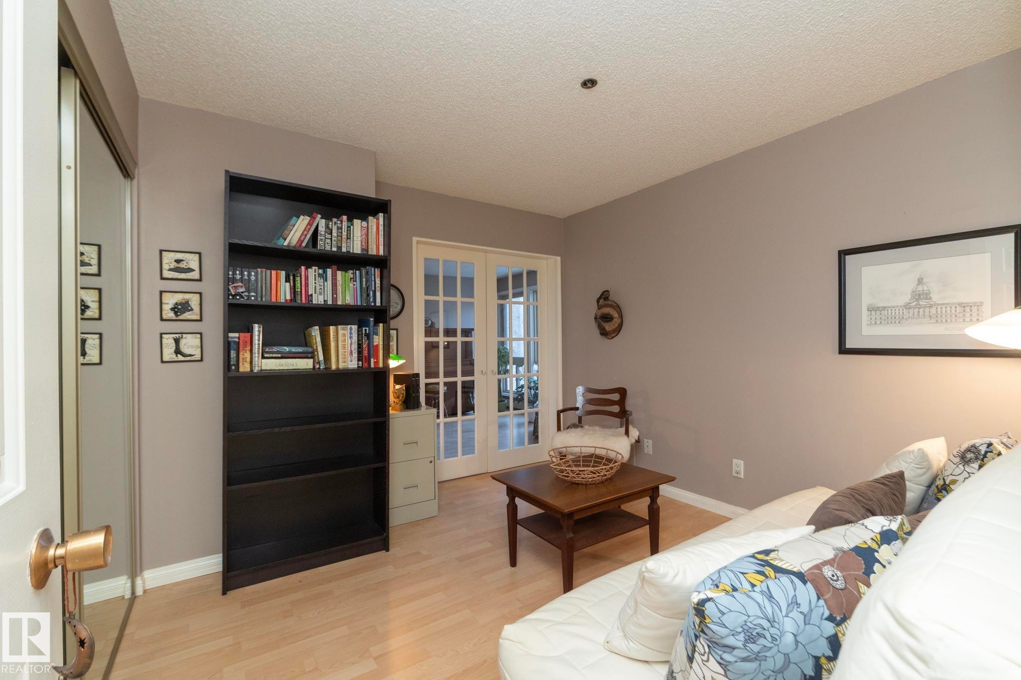 203 10171 119 Street, Edmonton, AB