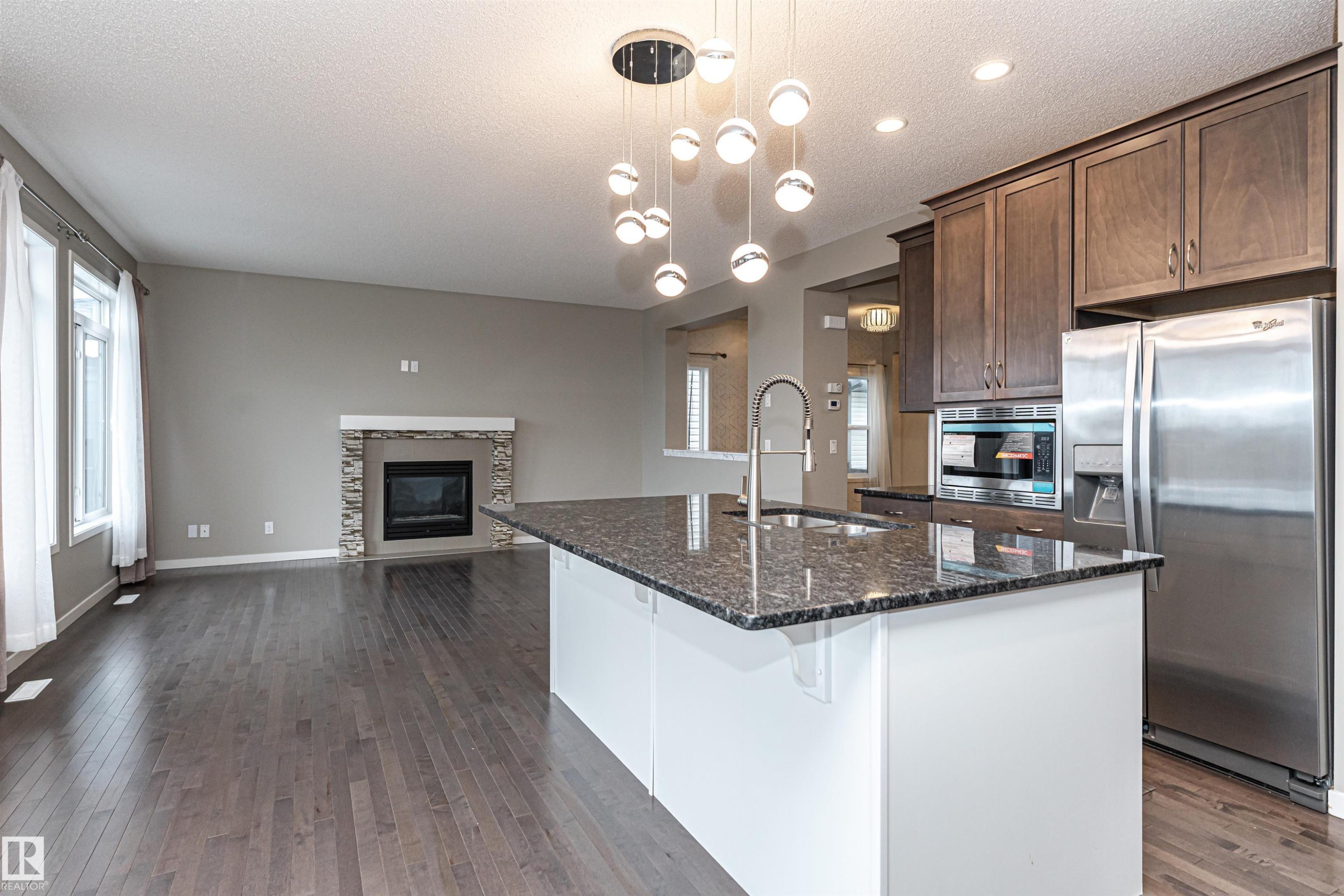 17523 56 Street, Edmonton, AB