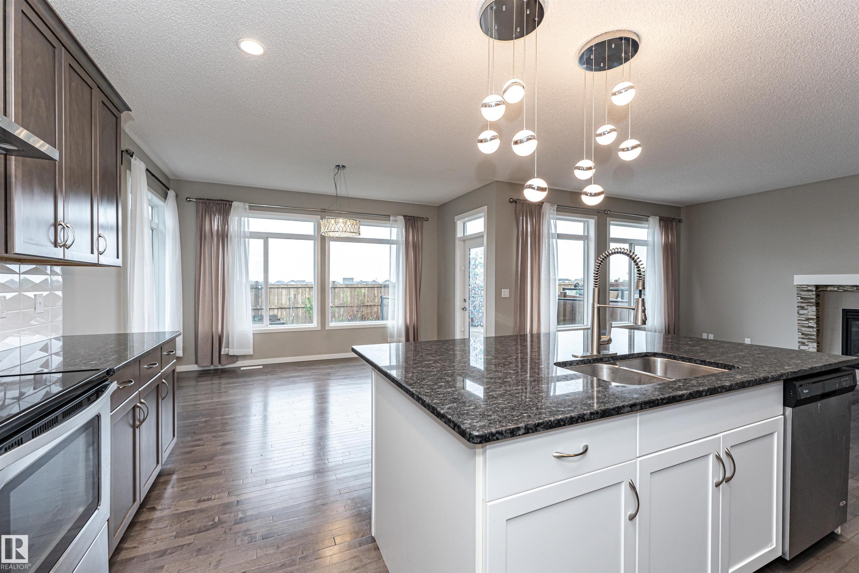 17523 56 Street, Edmonton, AB