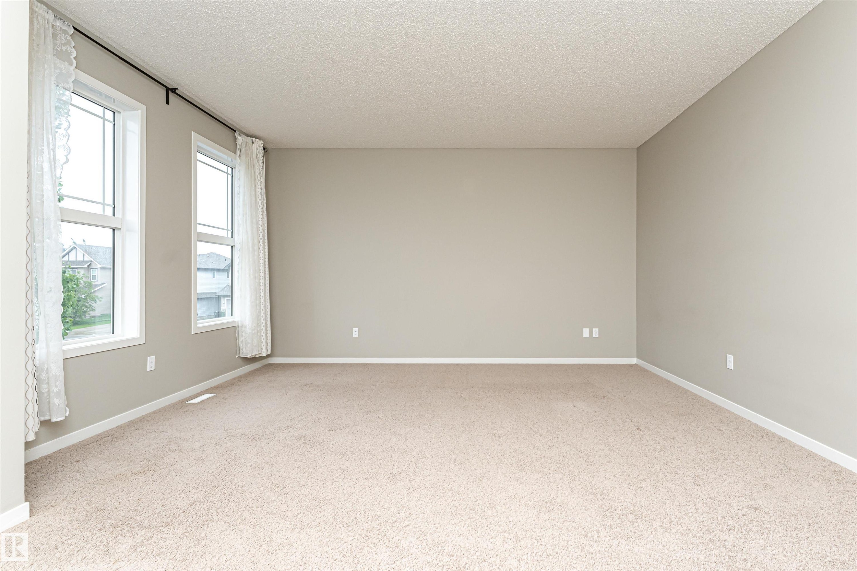 17523 56 Street, Edmonton, AB