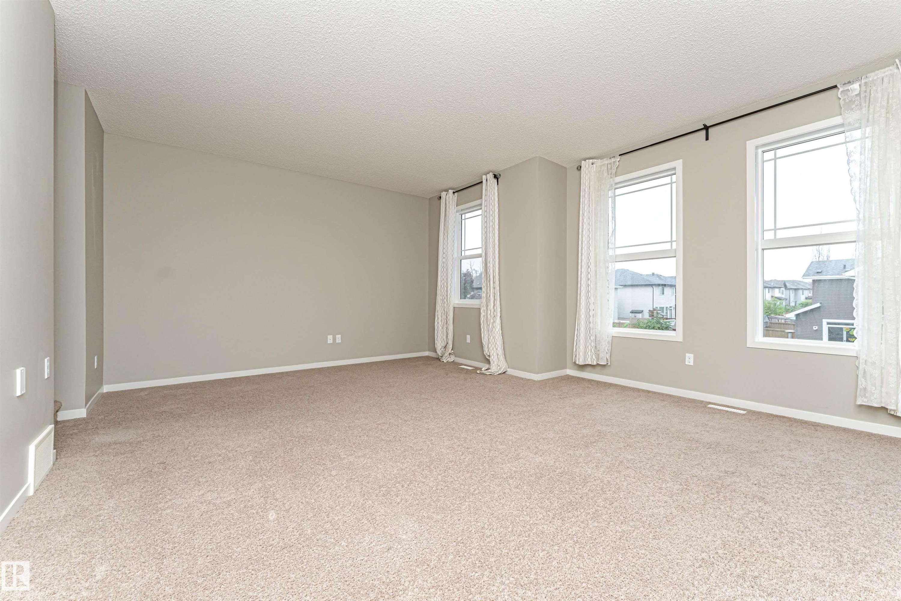 17523 56 Street, Edmonton, AB