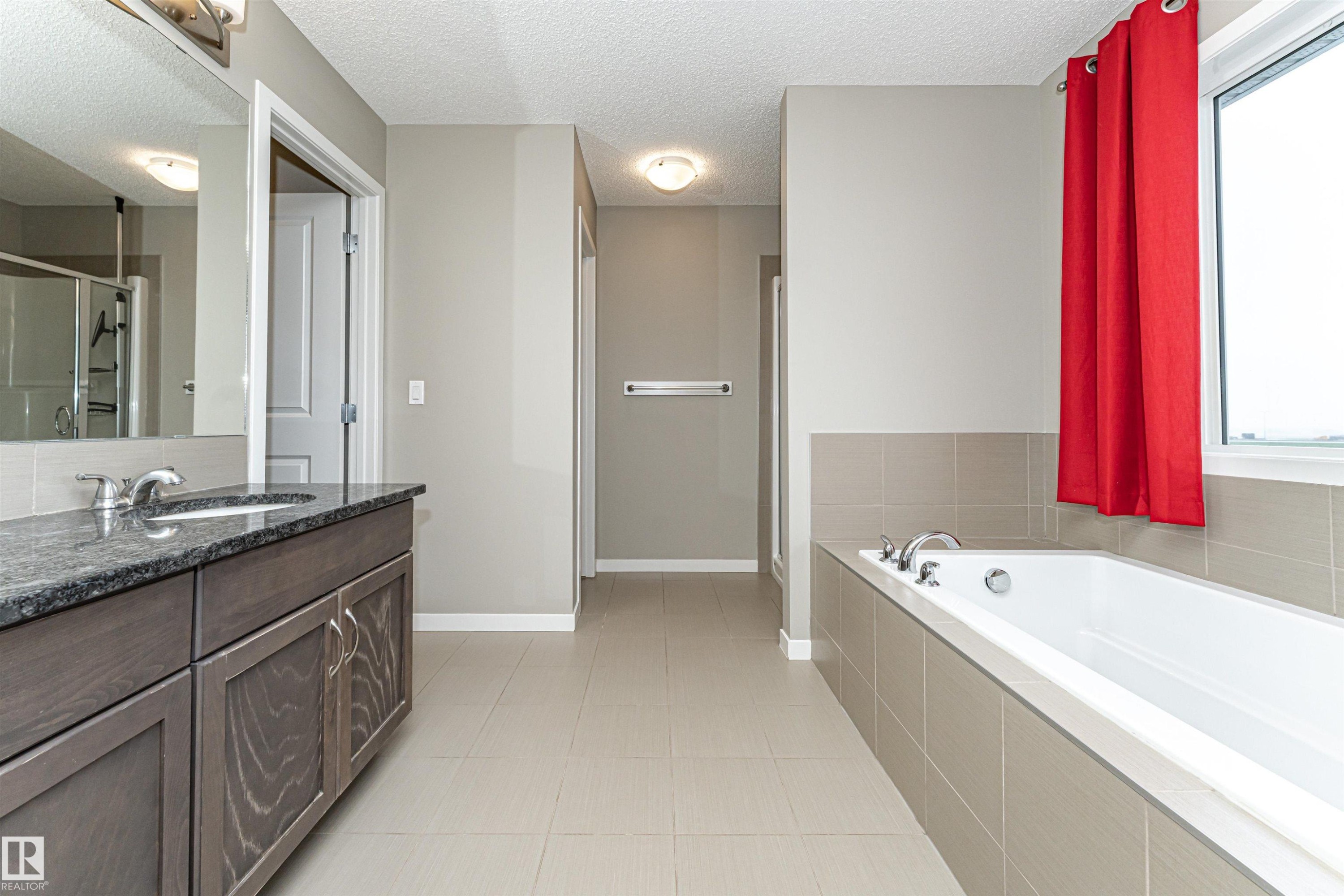 17523 56 Street, Edmonton, AB
