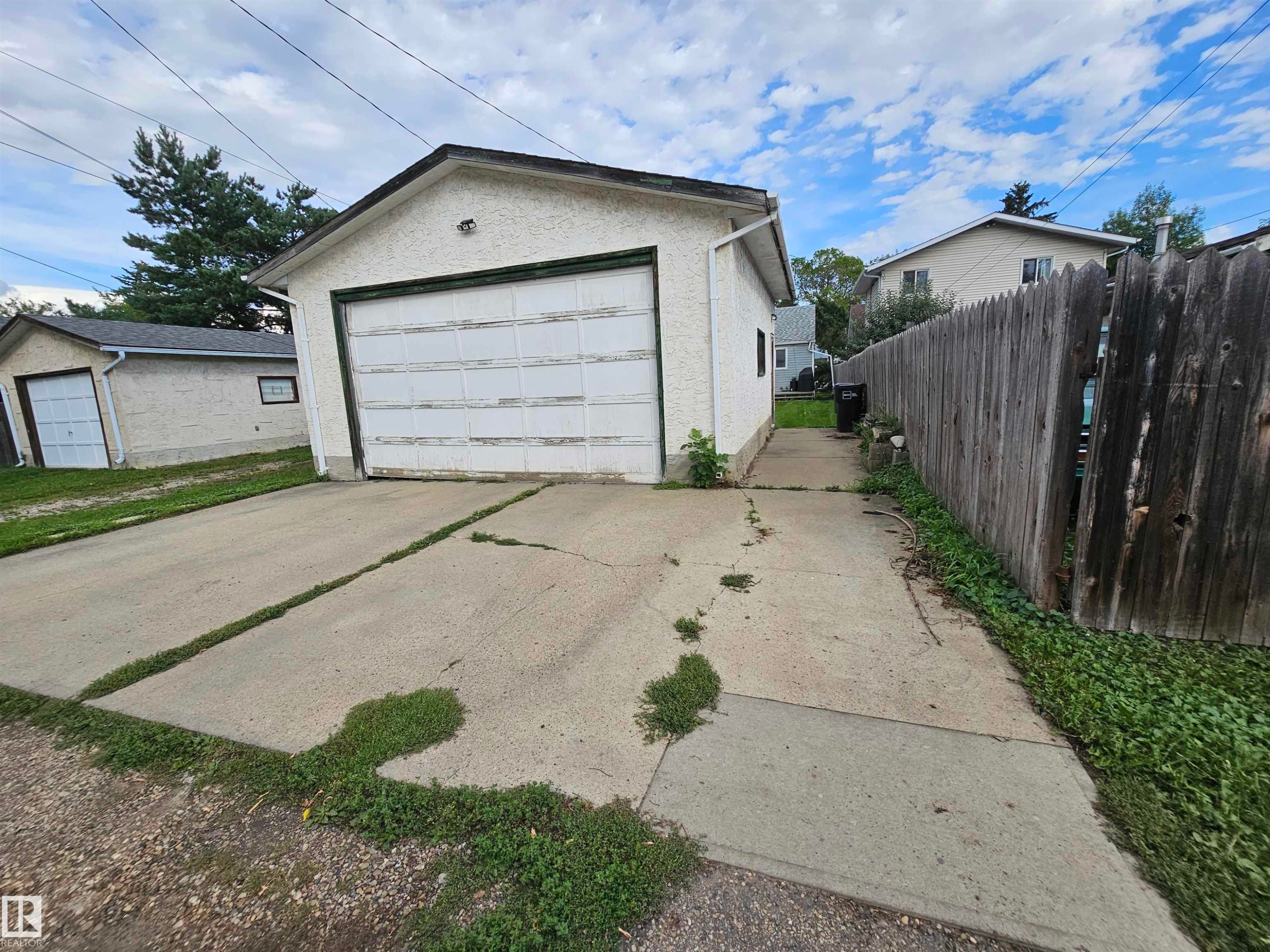 10438 147 Street, Edmonton, AB