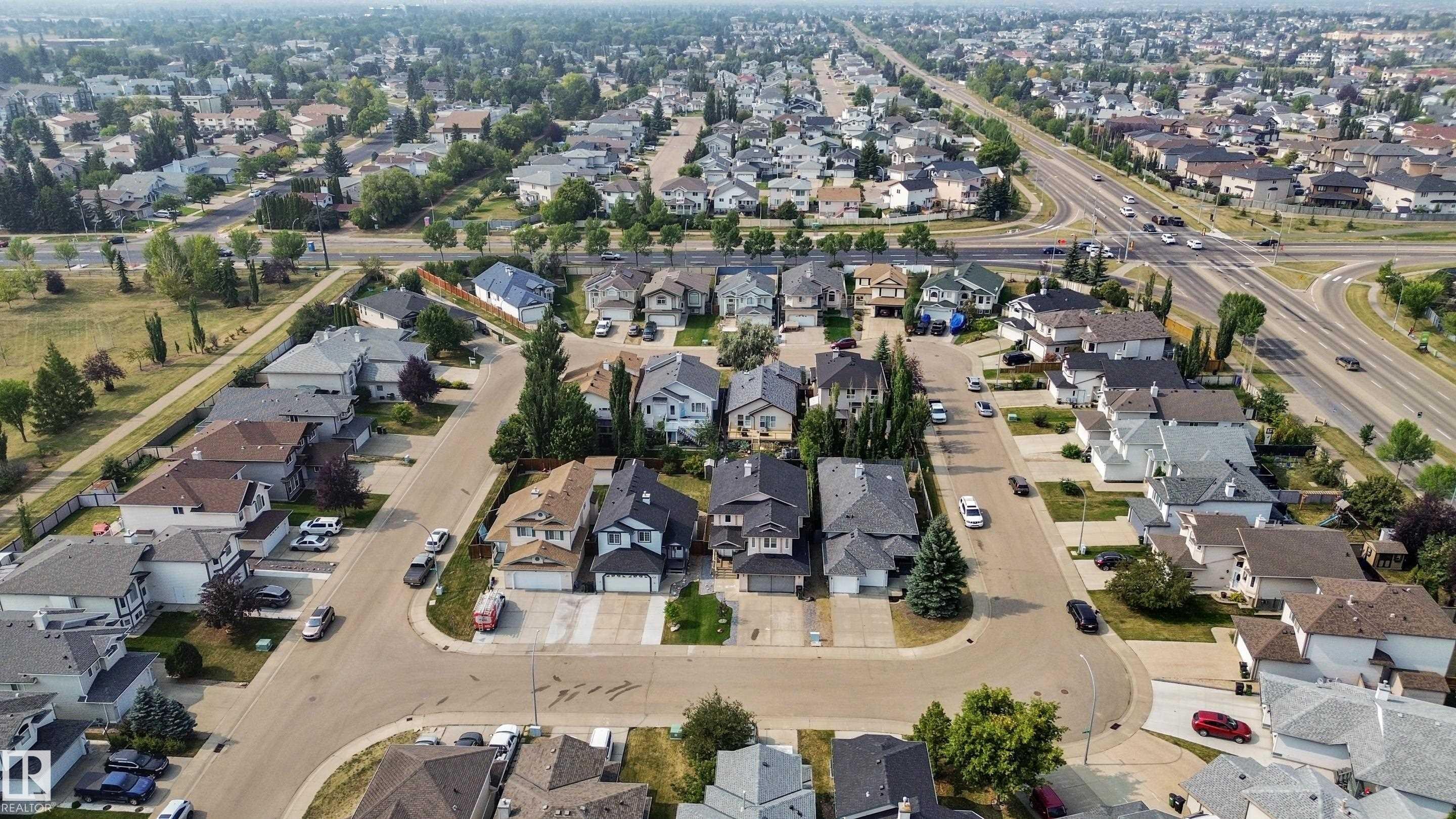 15216 49 Street, Edmonton, AB