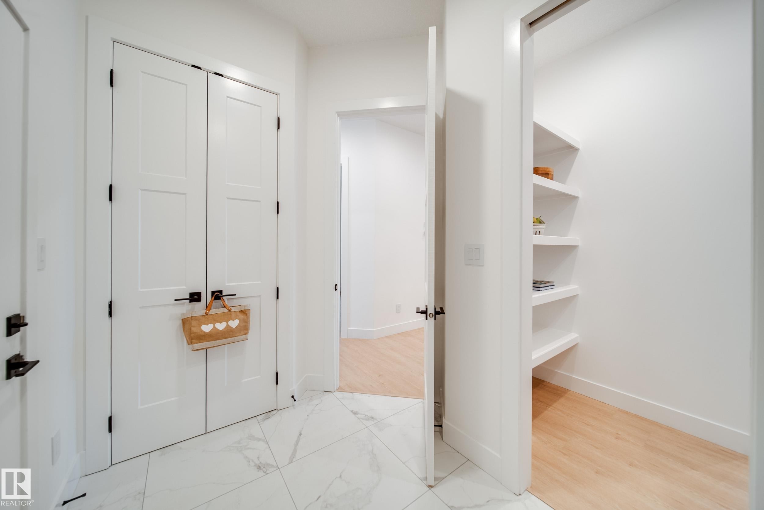 2 20425 93 Avenue, Edmonton, AB