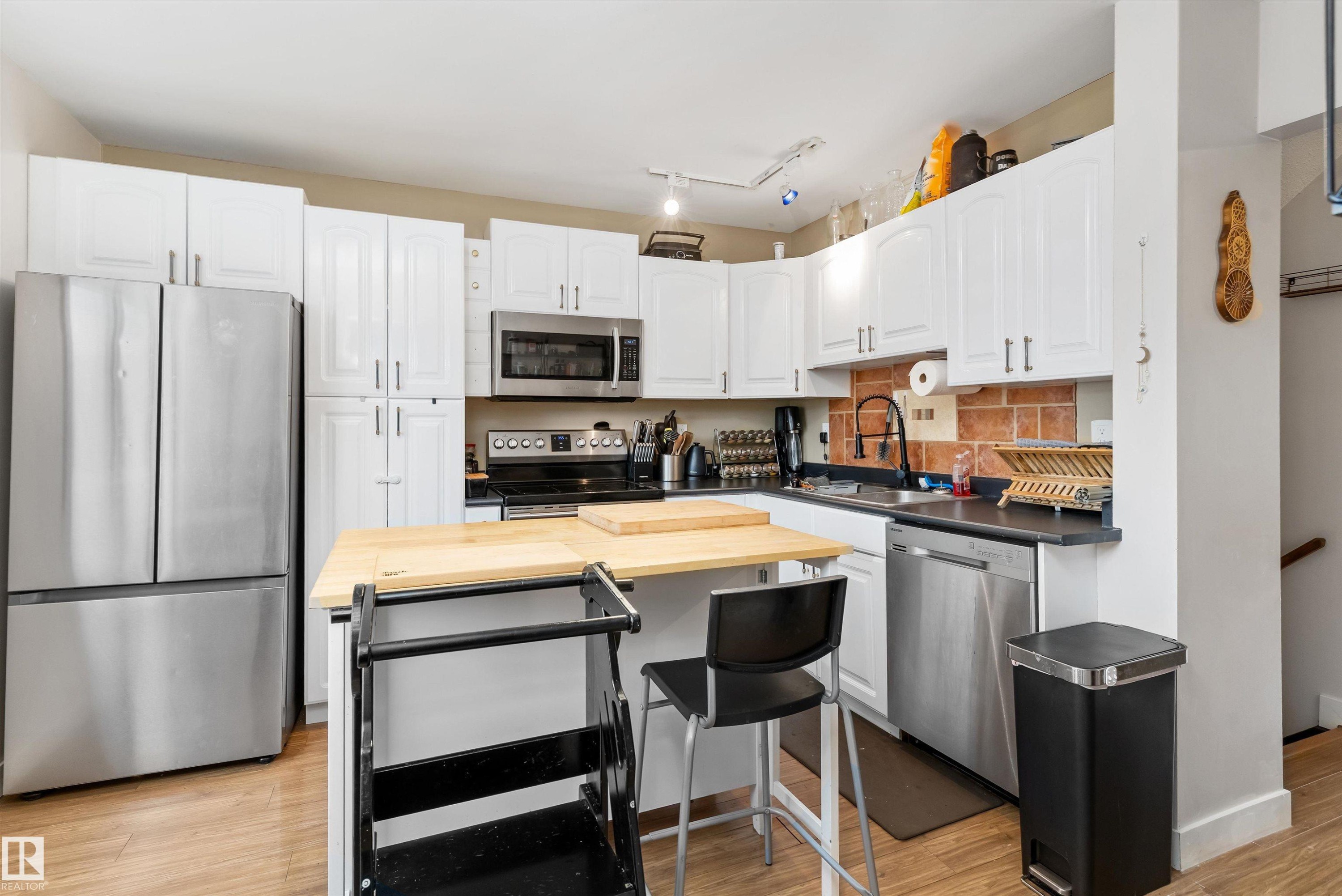18045 96 Avenue, Edmonton, AB