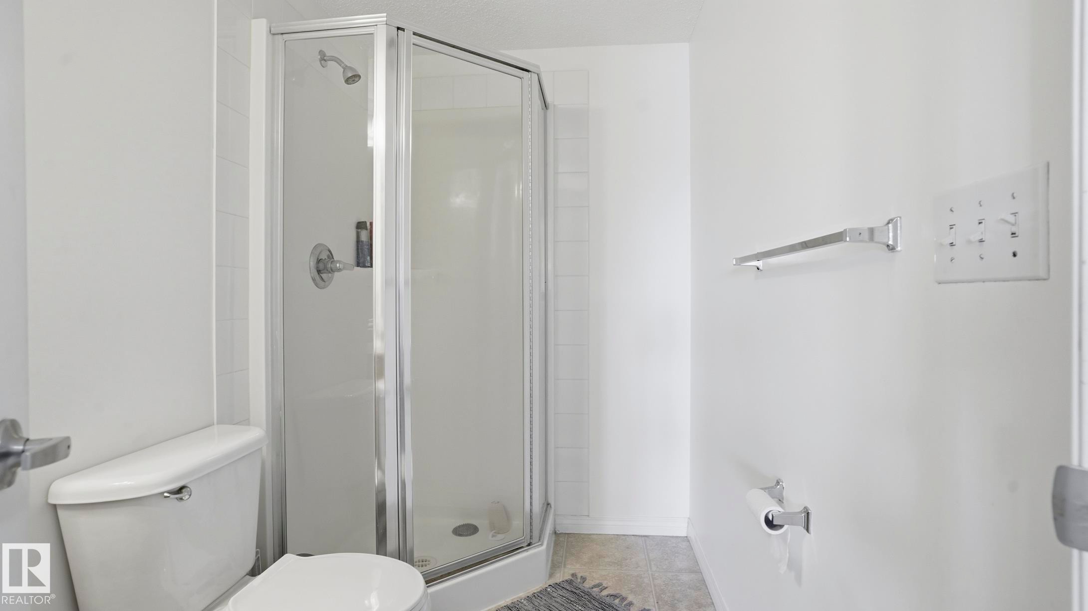 #317 630 Mcallister Lo Sw, Edmonton, AB - Indoor Photo Showing Bathroom