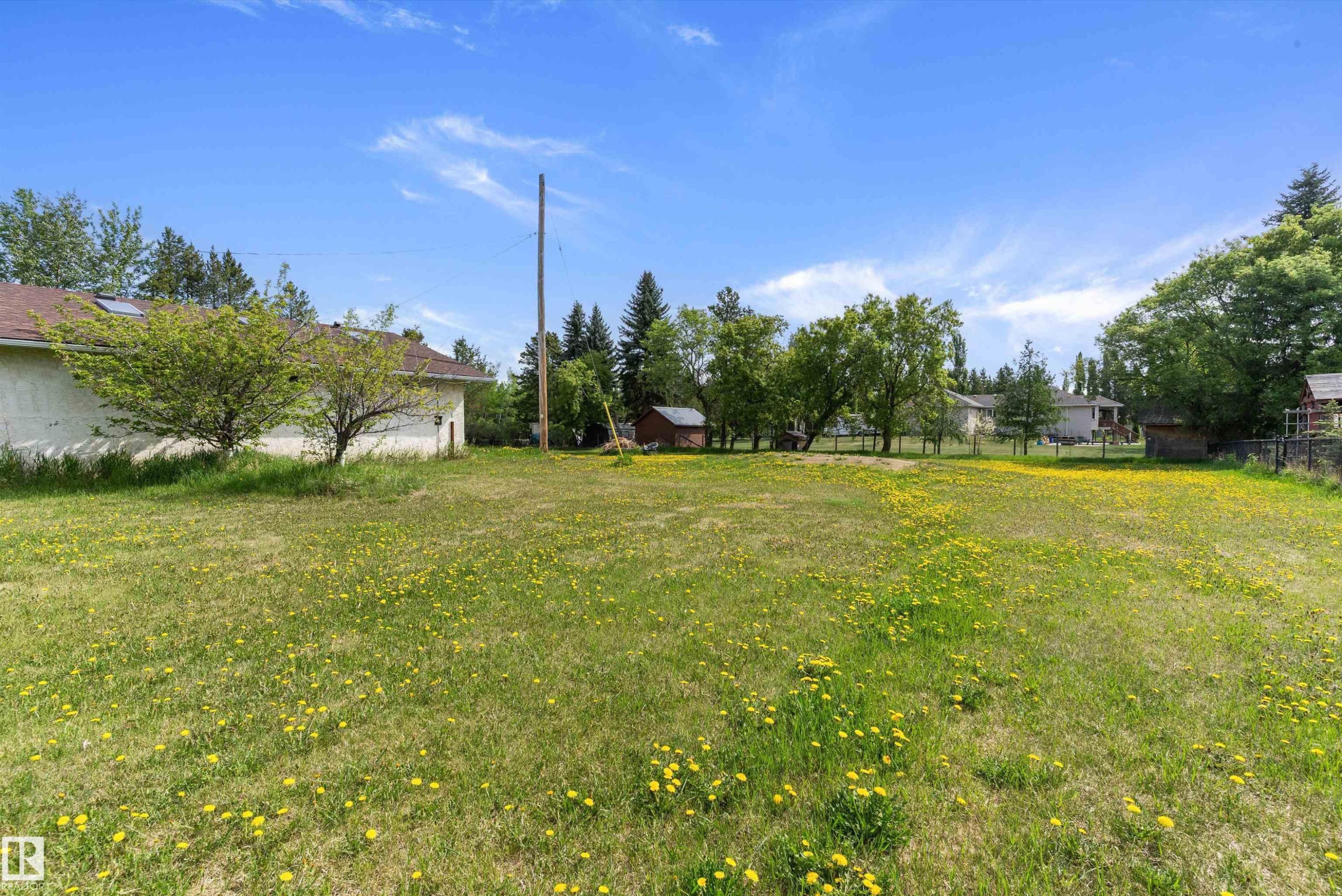 20415 Quadrant Ave Sw, Edmonton, AB - Outdoor