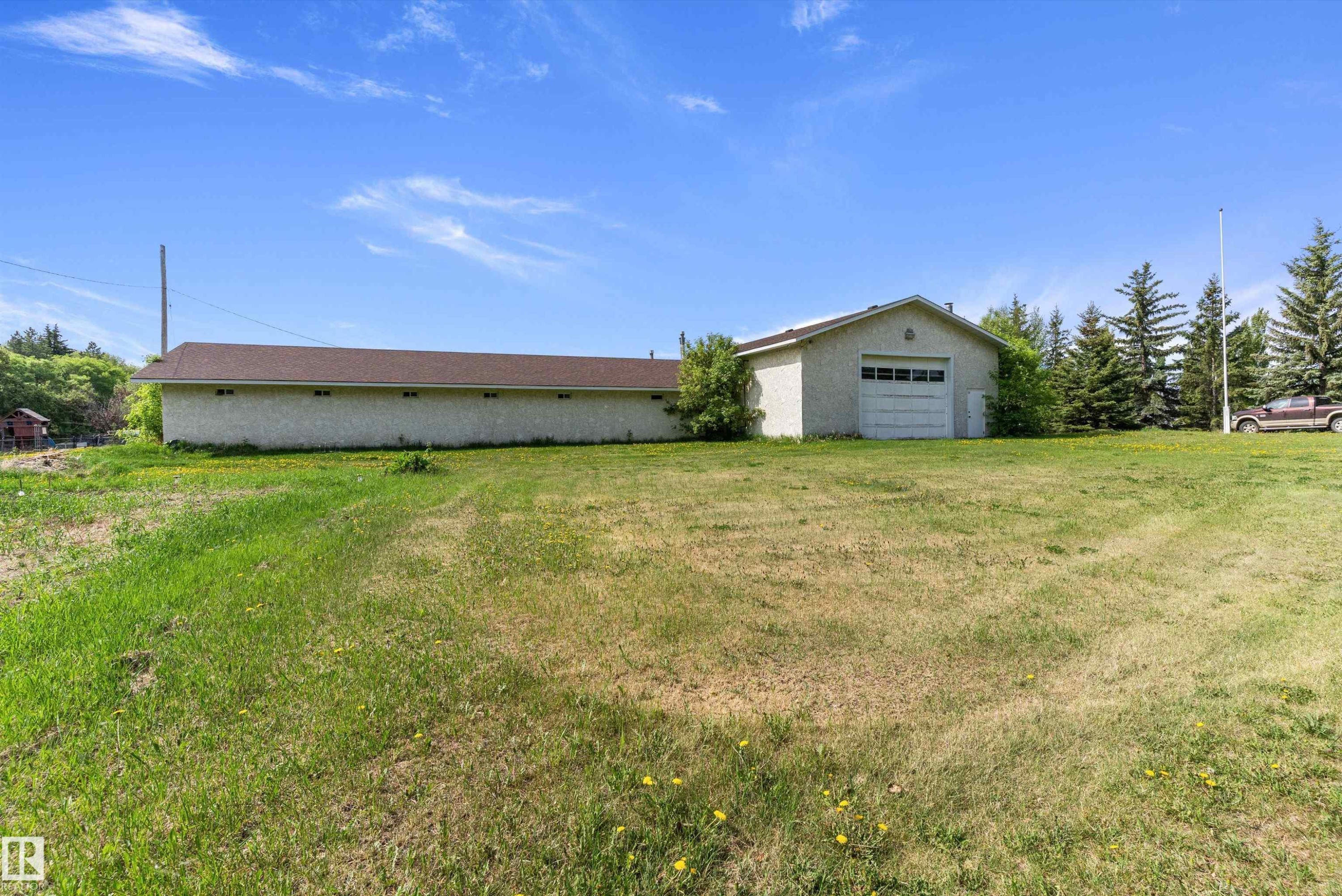 20415 Quadrant Ave Sw, Edmonton, AB - Outdoor