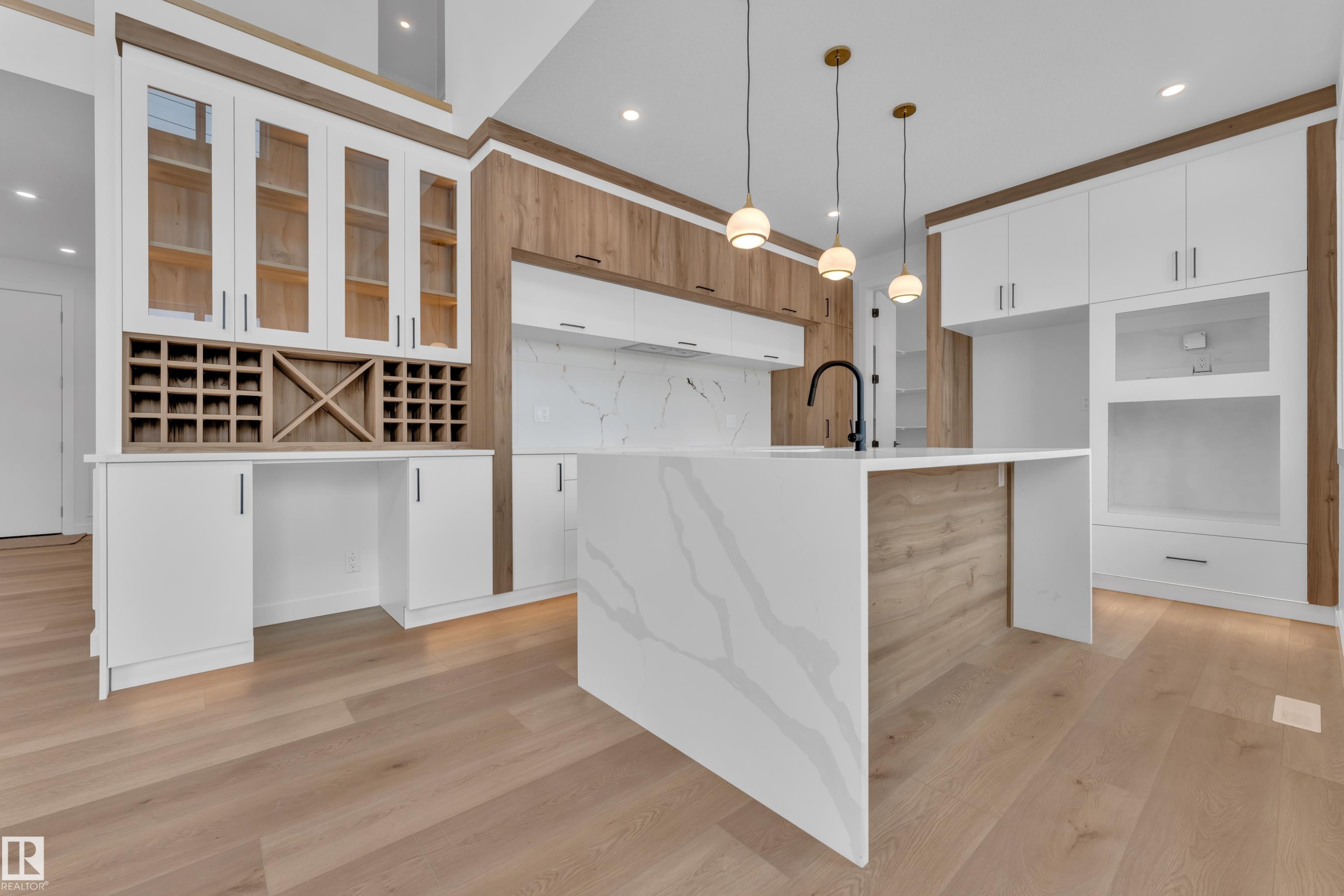 159 Graybriar Dr, Stony Plain, AB - Indoor Photo Showing Kitchen
