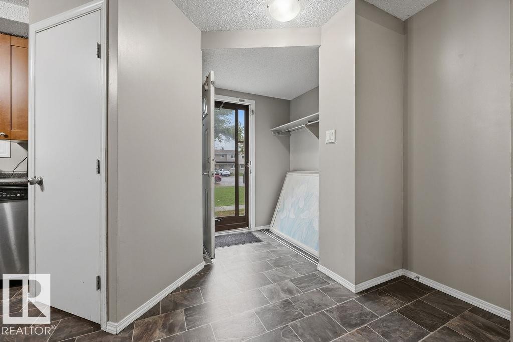 5655 137 Avenue, Edmonton, AB