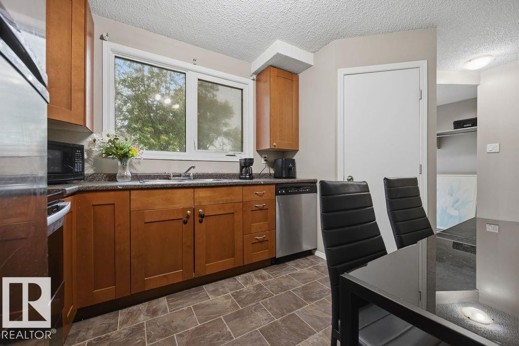 5655 137 Avenue, Edmonton, AB
