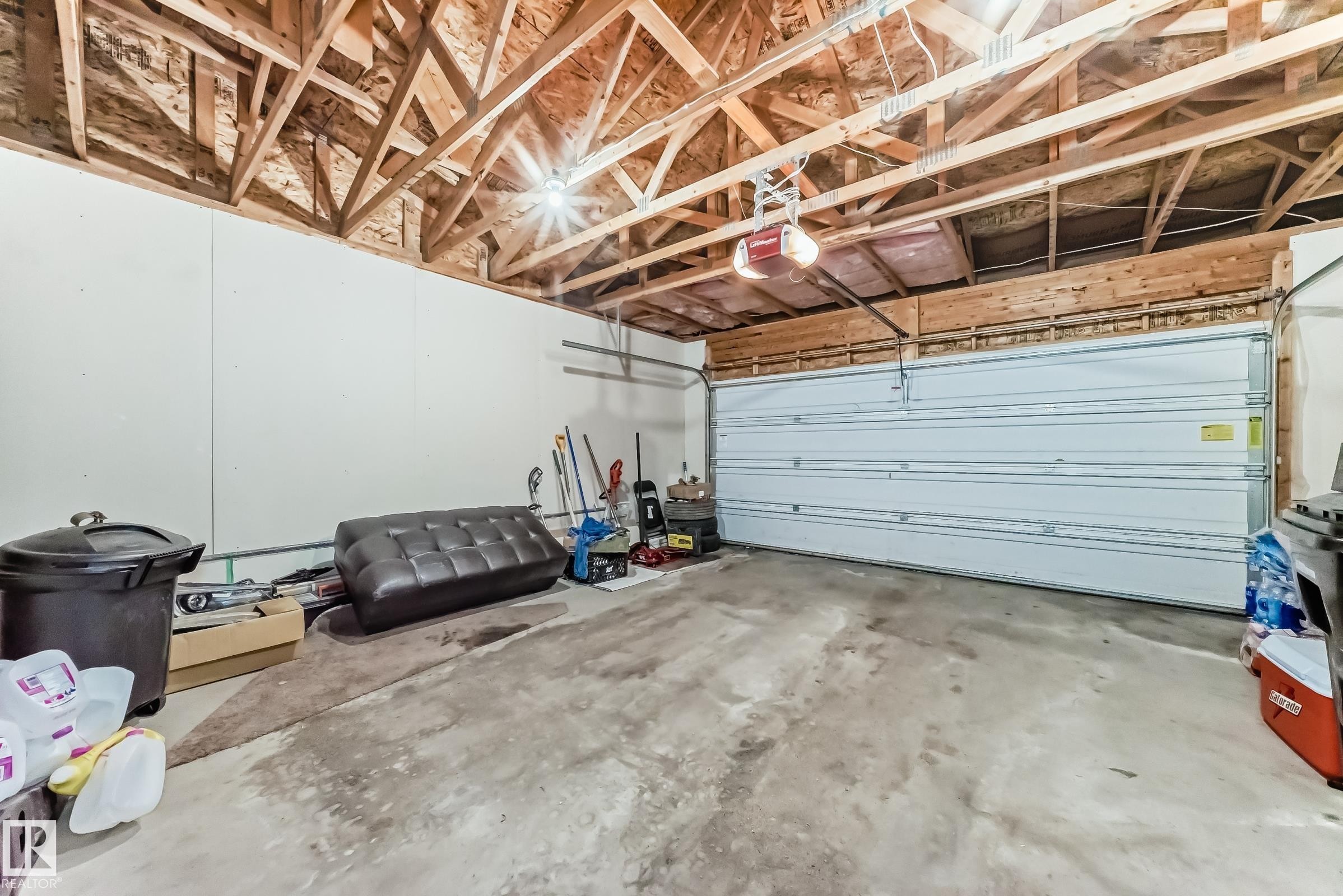 Image quality insufficient for description - 2808 36 Avenue, Edmonton, AB